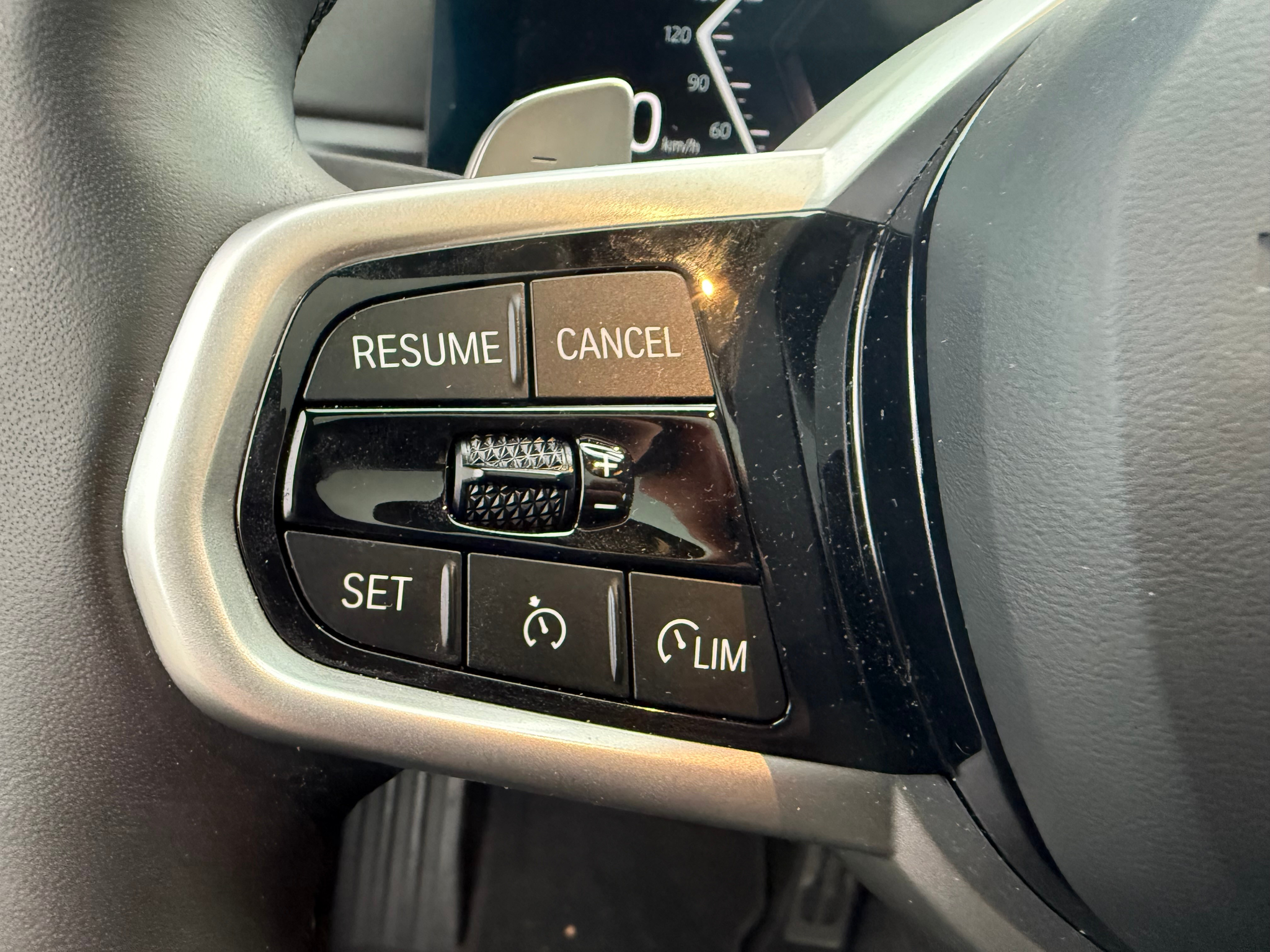 listing desktop thumbnail image 20