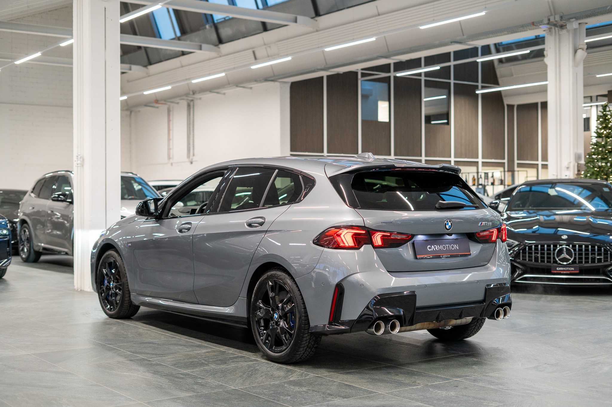 listing desktop thumbnail image 6