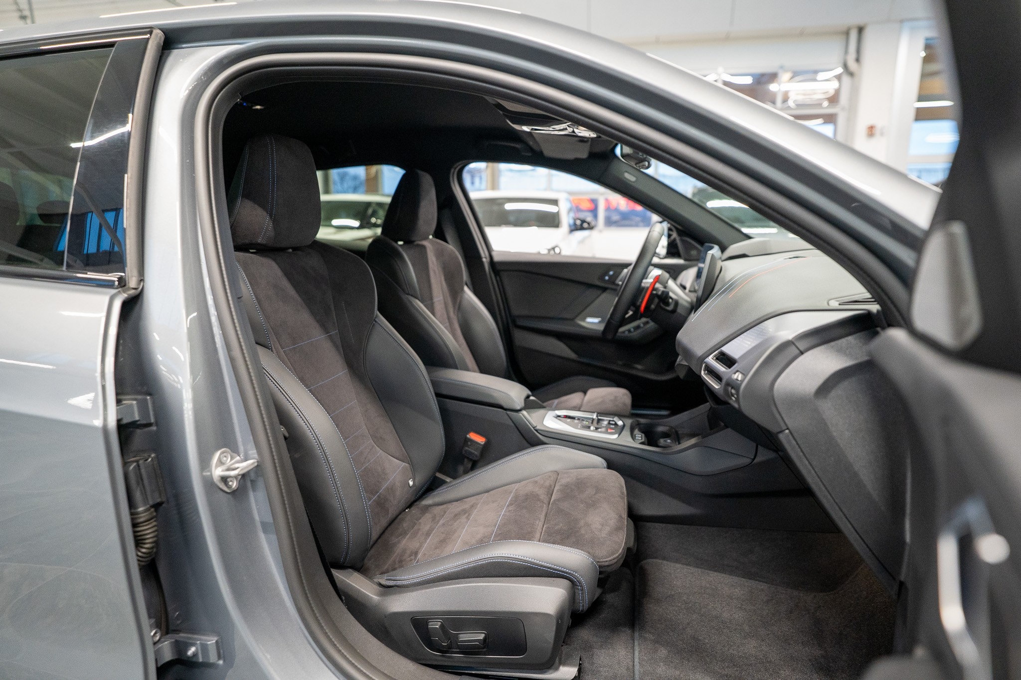 listing desktop thumbnail image 12