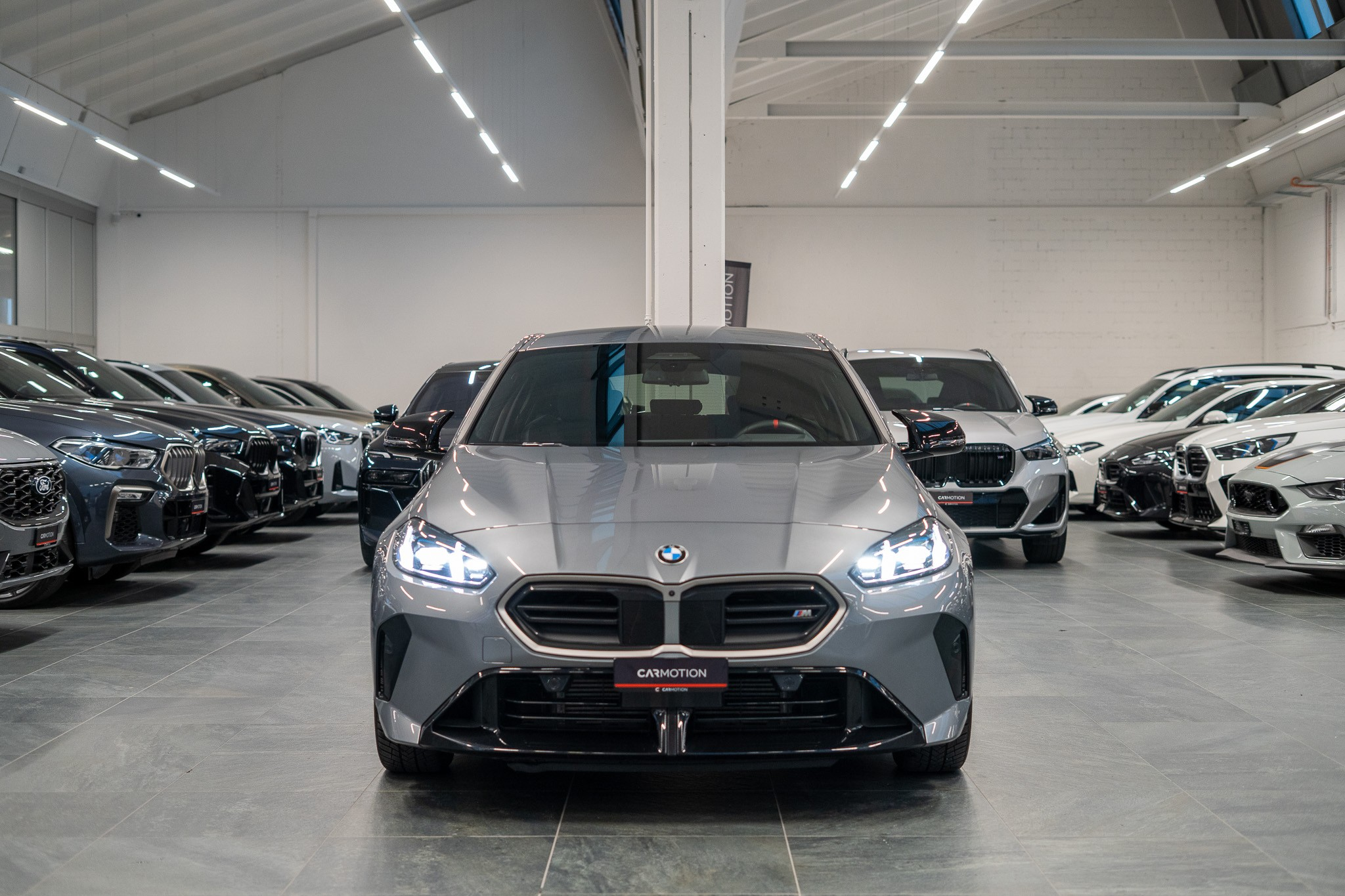 listing desktop thumbnail image 1