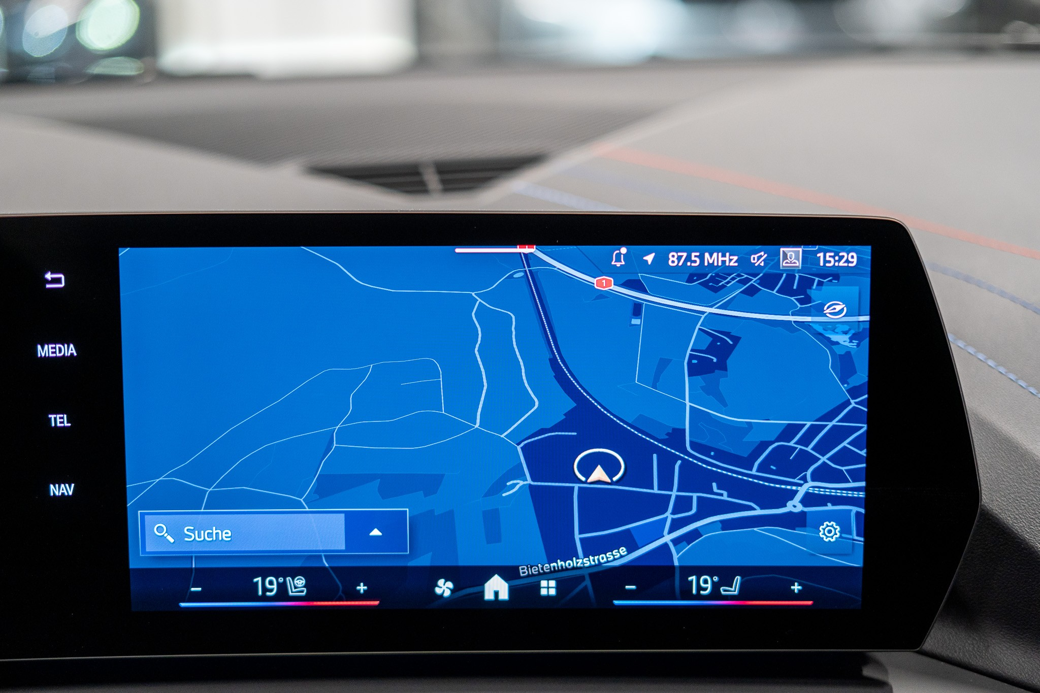 listing desktop thumbnail image 17