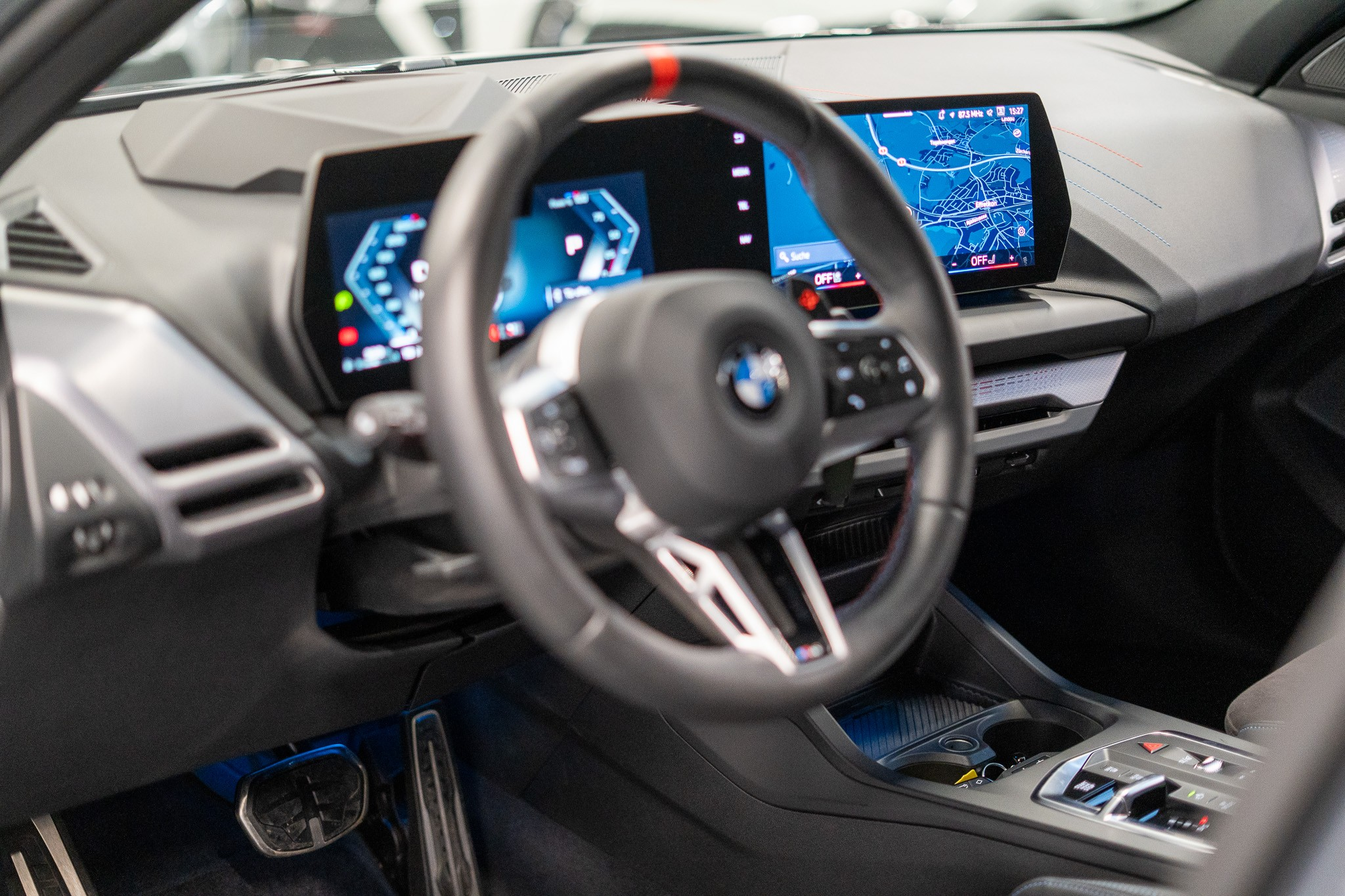 listing desktop thumbnail image 8