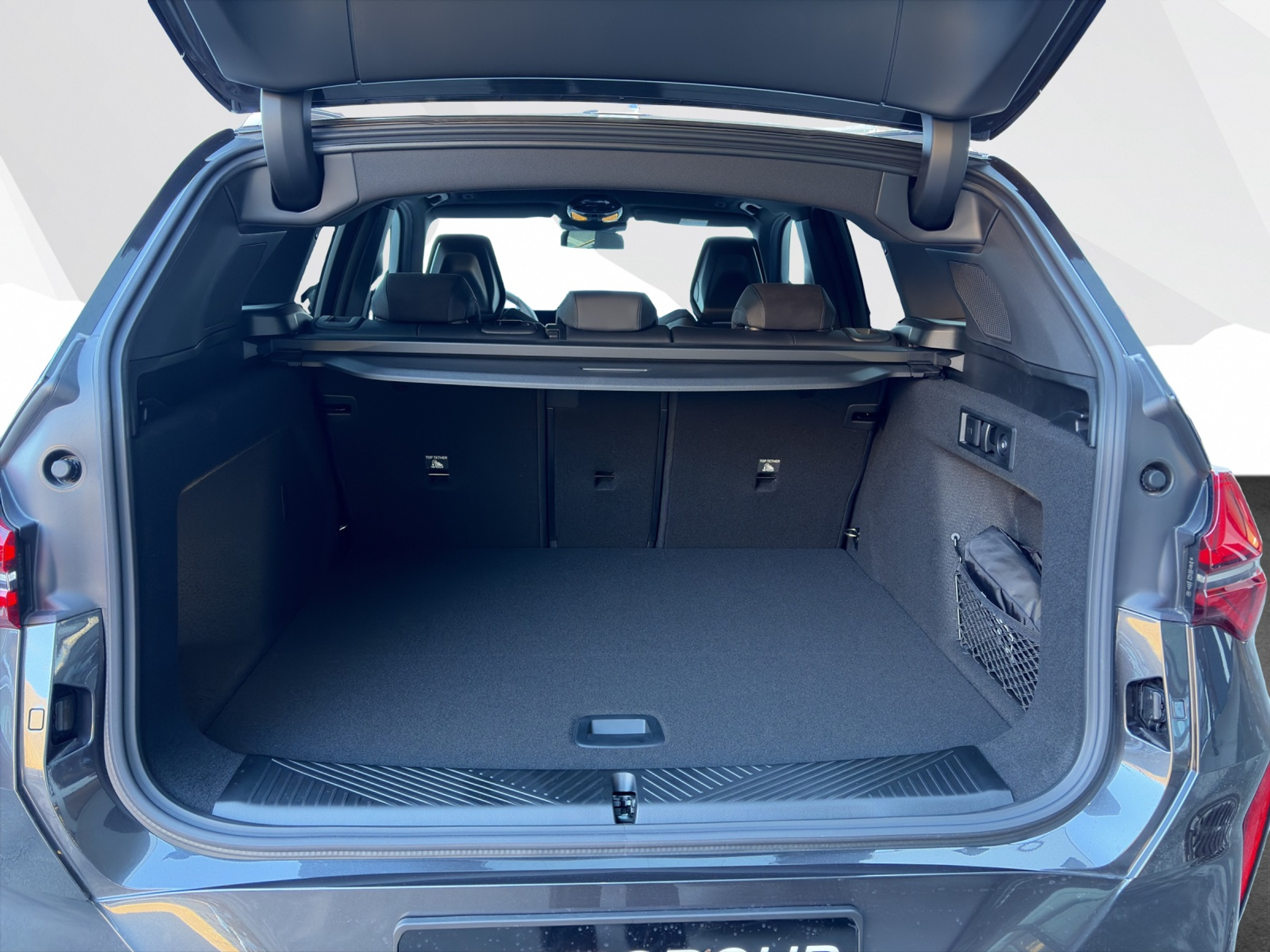 listing desktop thumbnail image 17