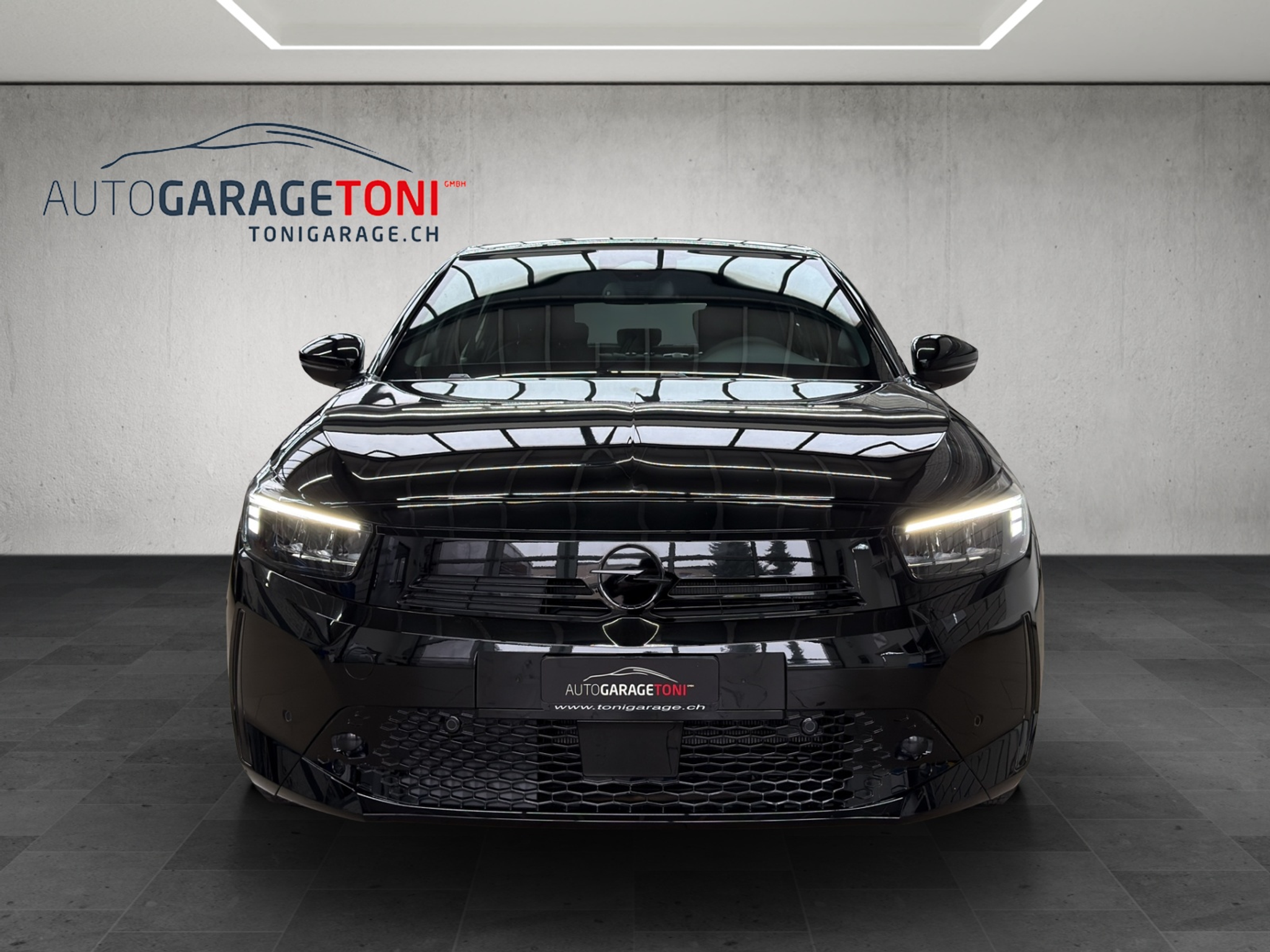 listing desktop thumbnail image 3