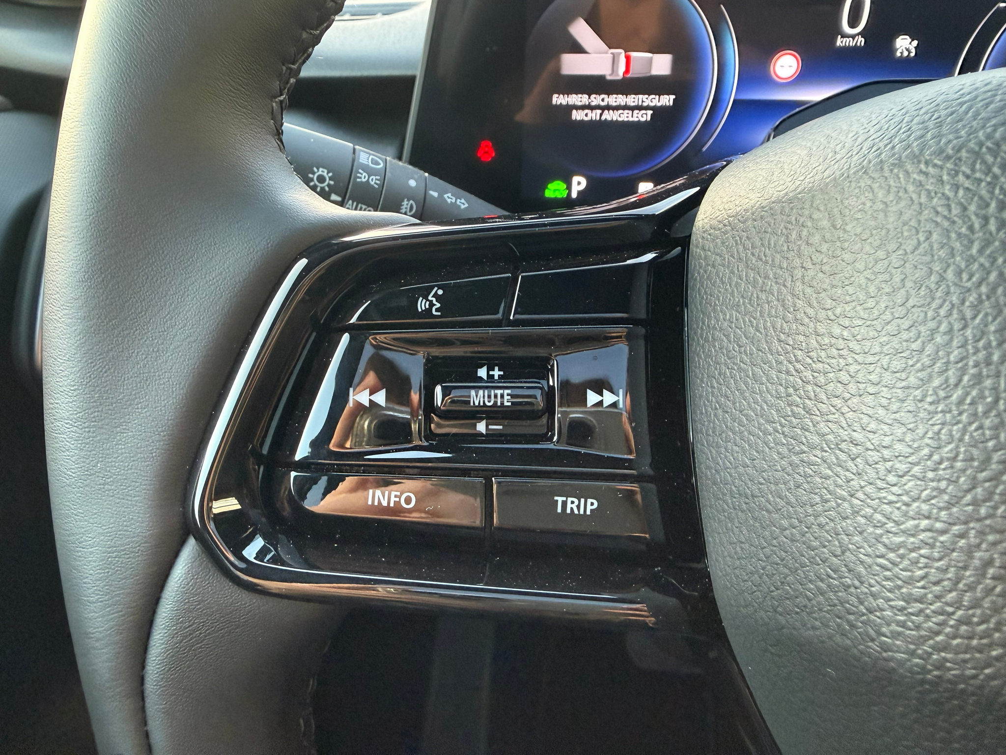 listing desktop thumbnail image 17