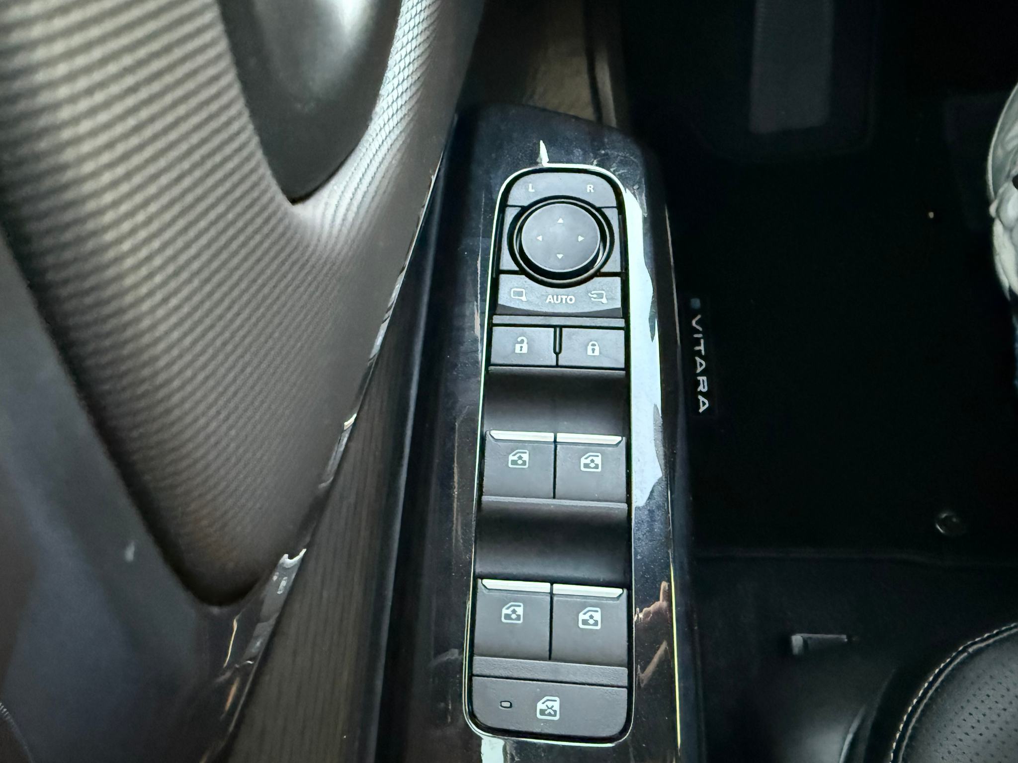 listing desktop thumbnail image 19