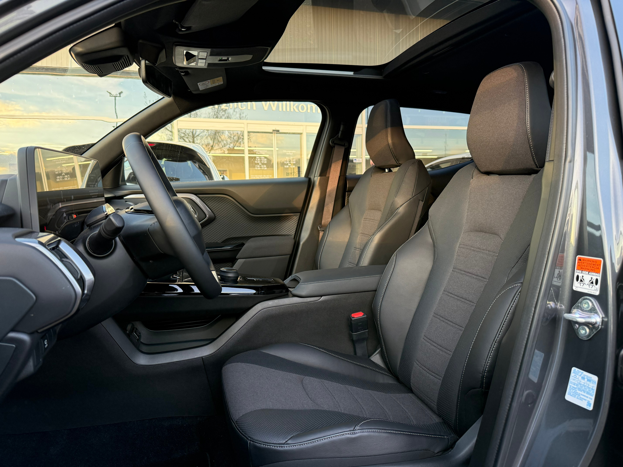 listing desktop thumbnail image 9