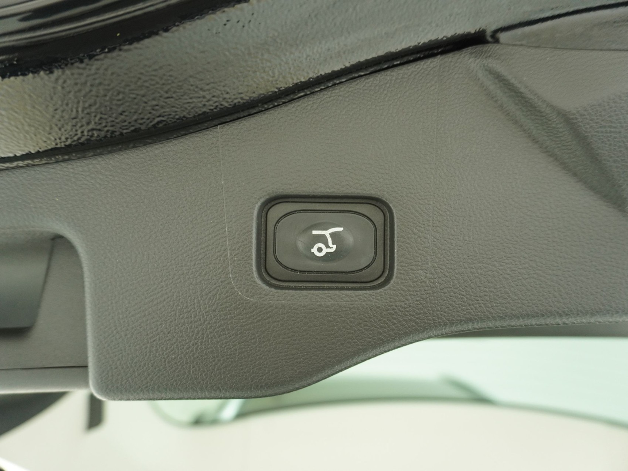 listing desktop thumbnail image 10