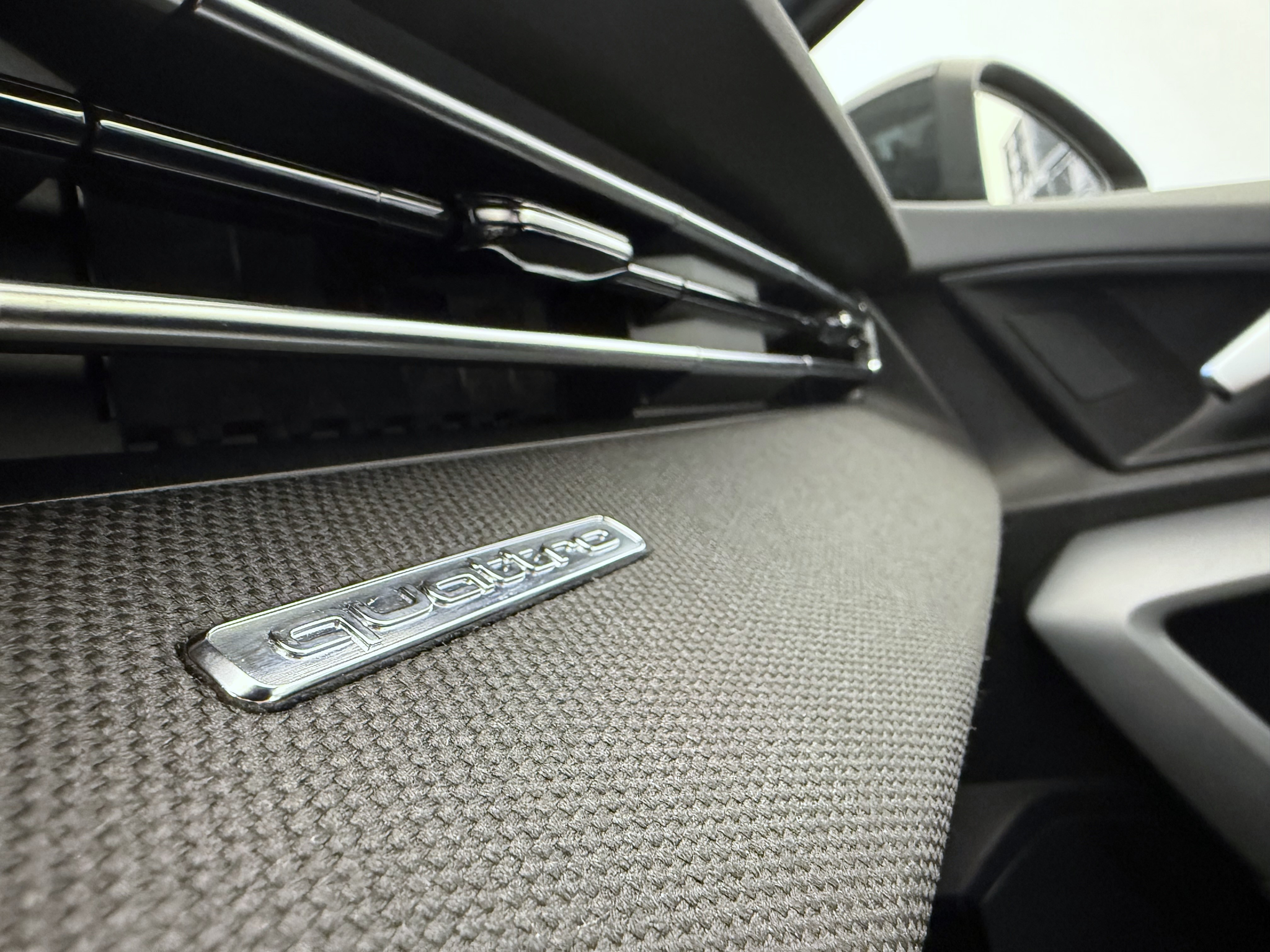 listing desktop thumbnail image 19