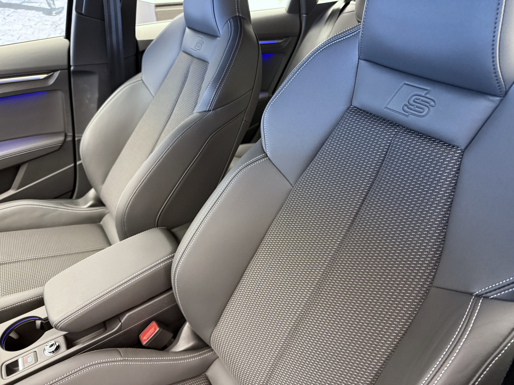 listing desktop thumbnail image 6