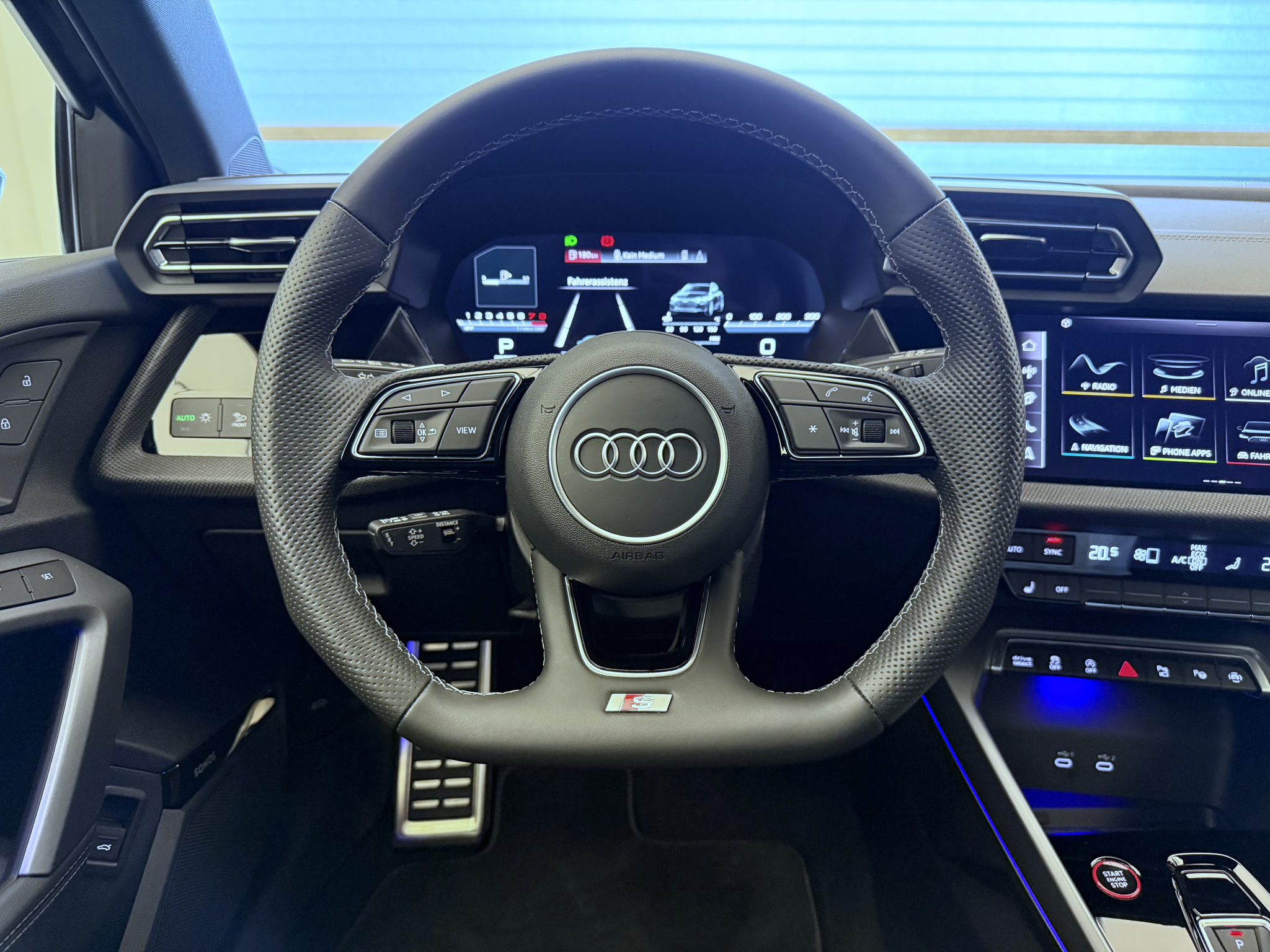 listing desktop thumbnail image 8