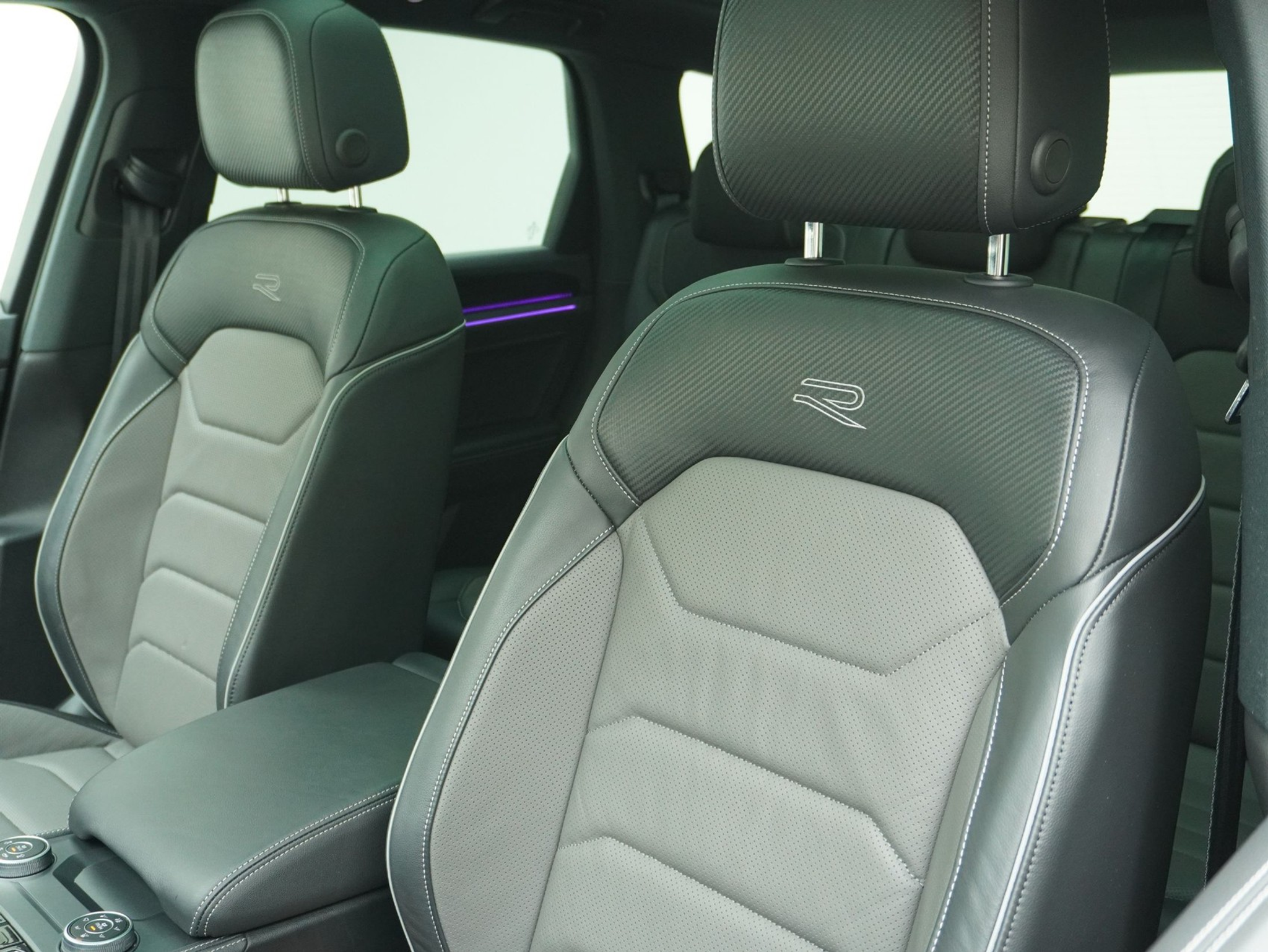 listing desktop thumbnail image 11