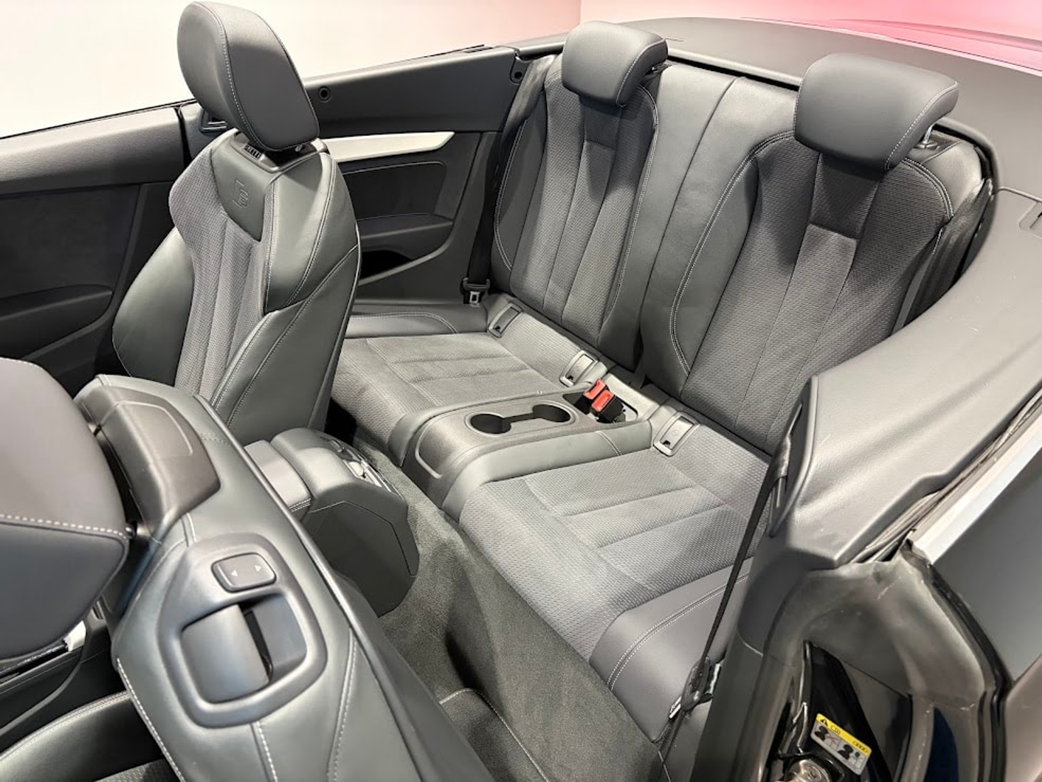 listing desktop thumbnail image 4