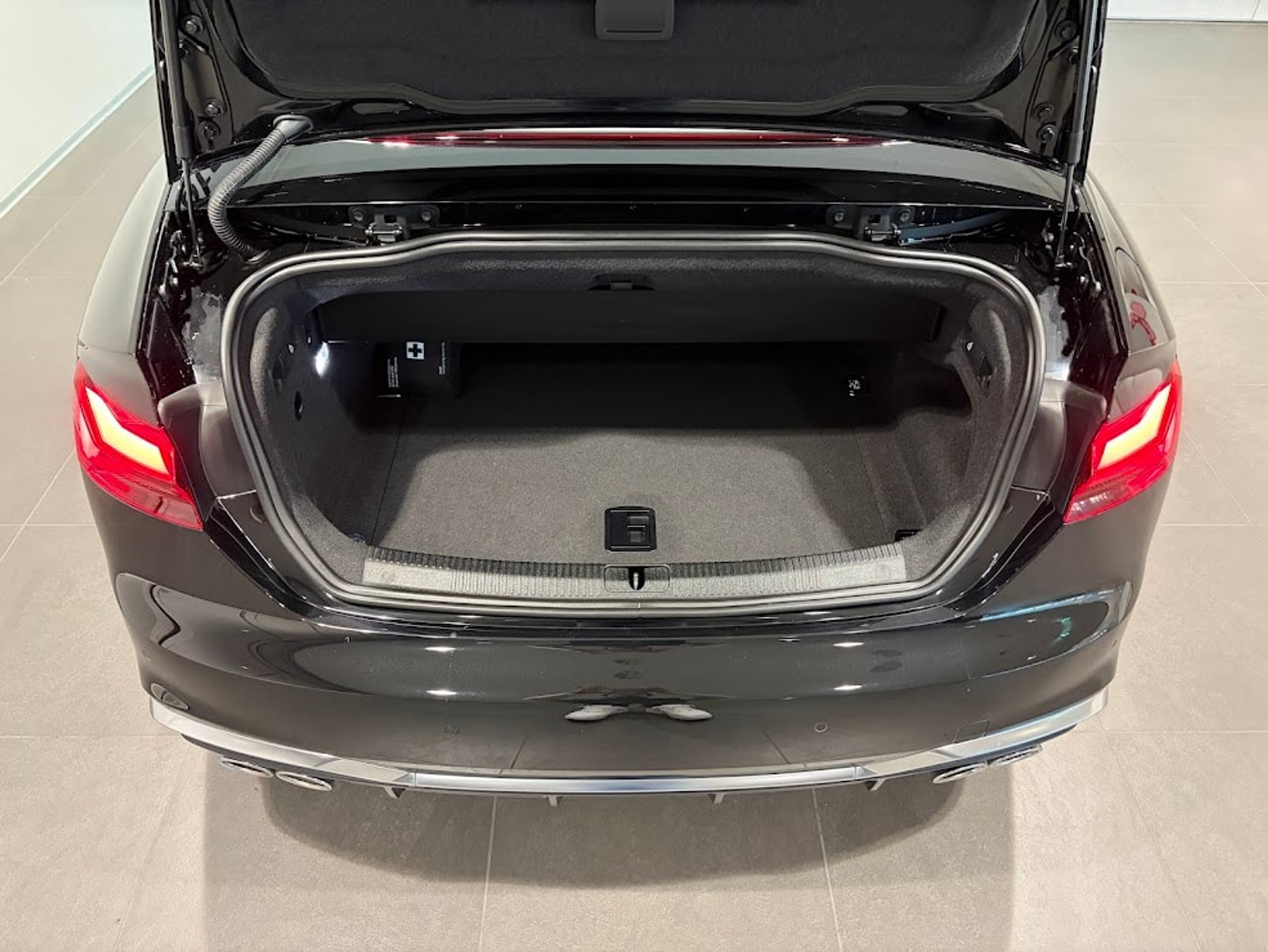 listing desktop thumbnail image 12