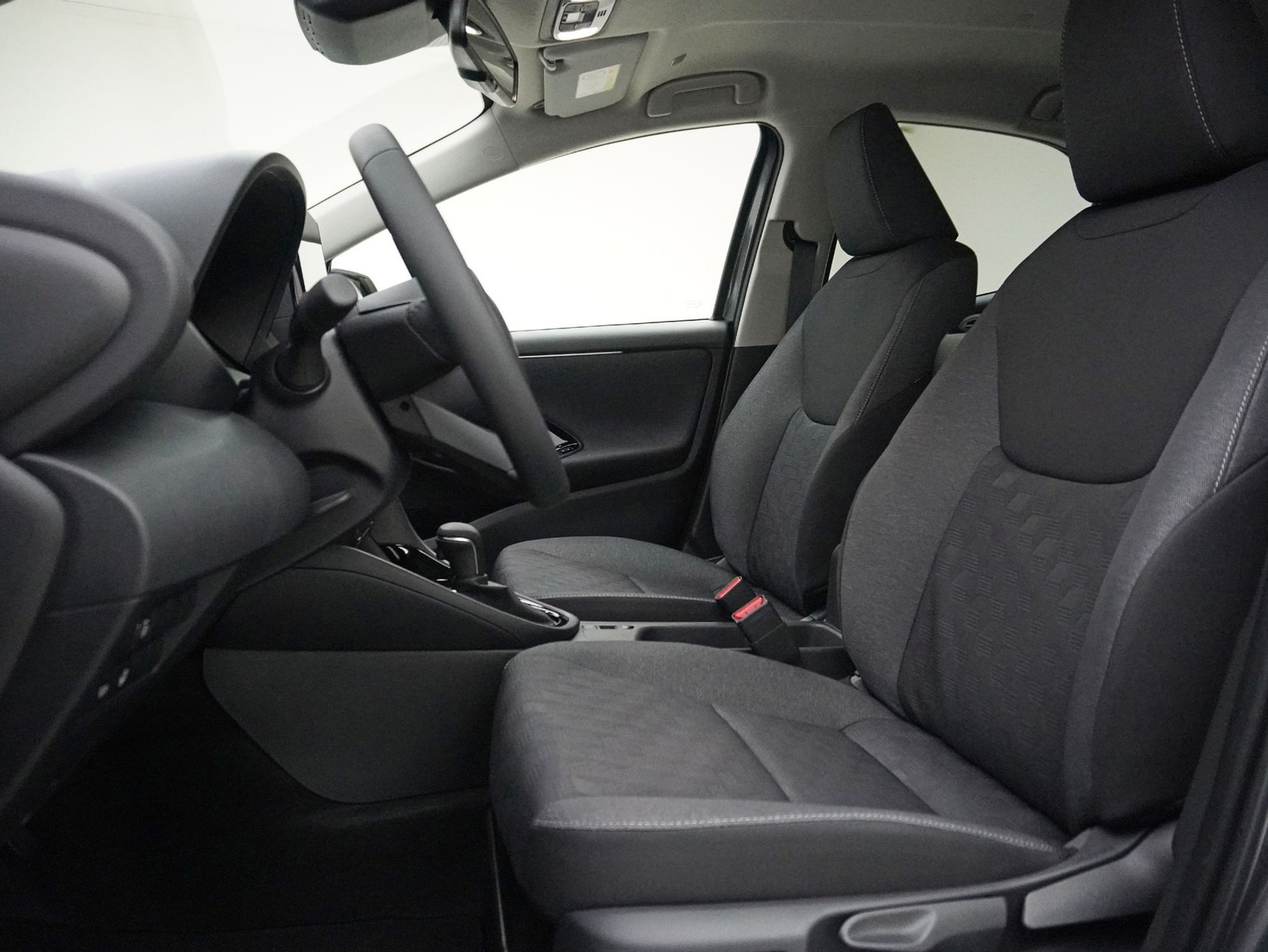 listing desktop thumbnail image 5