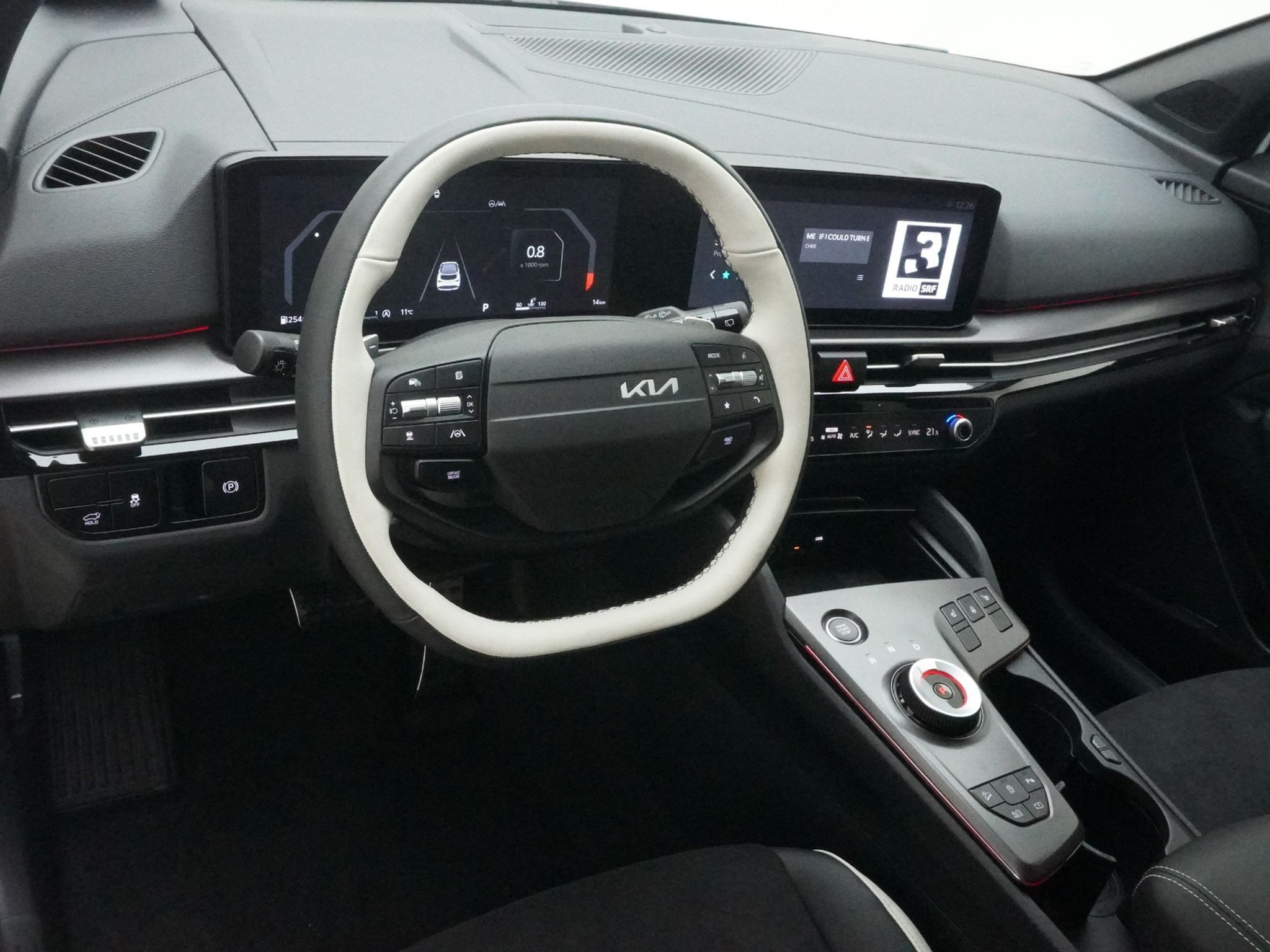 listing desktop thumbnail image 4