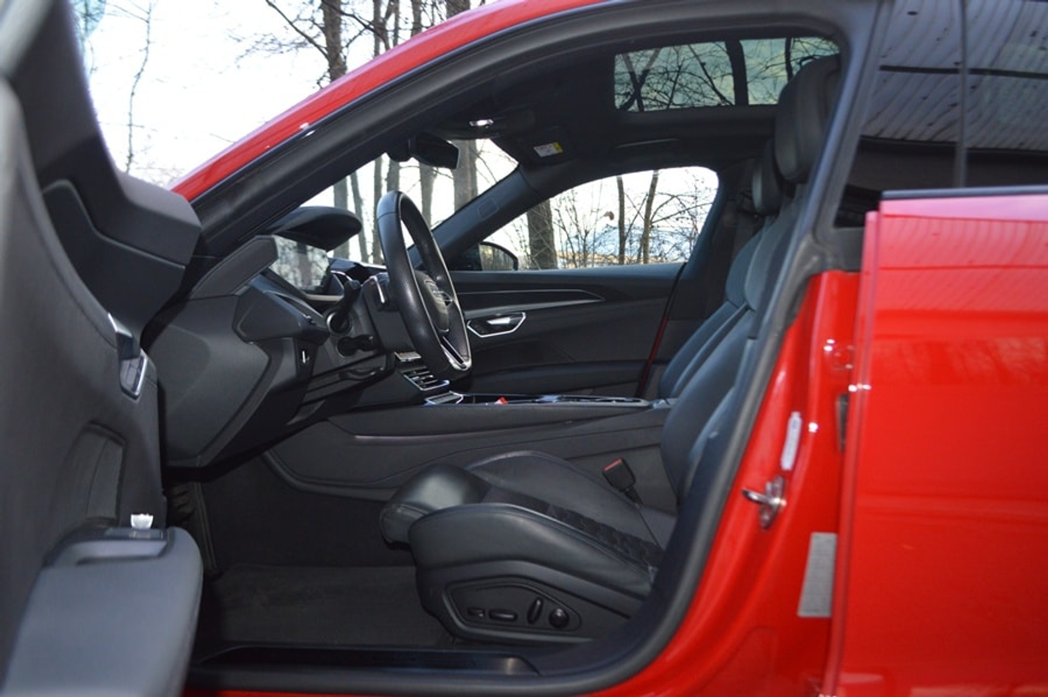 listing desktop thumbnail image 5