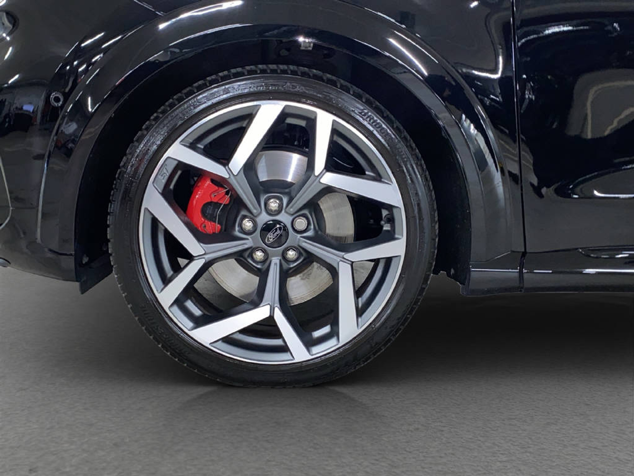 listing desktop thumbnail image 14