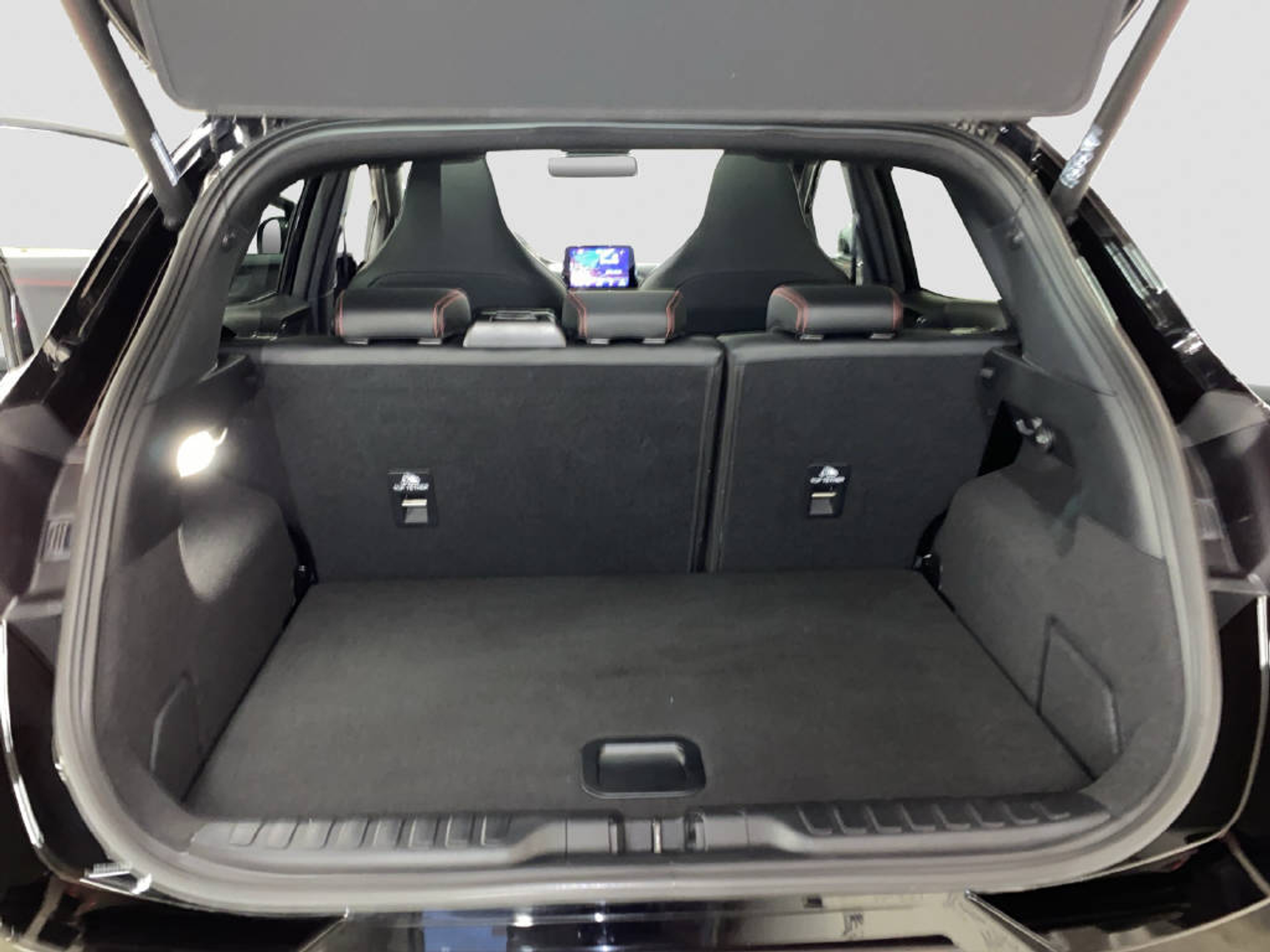 listing desktop thumbnail image 13