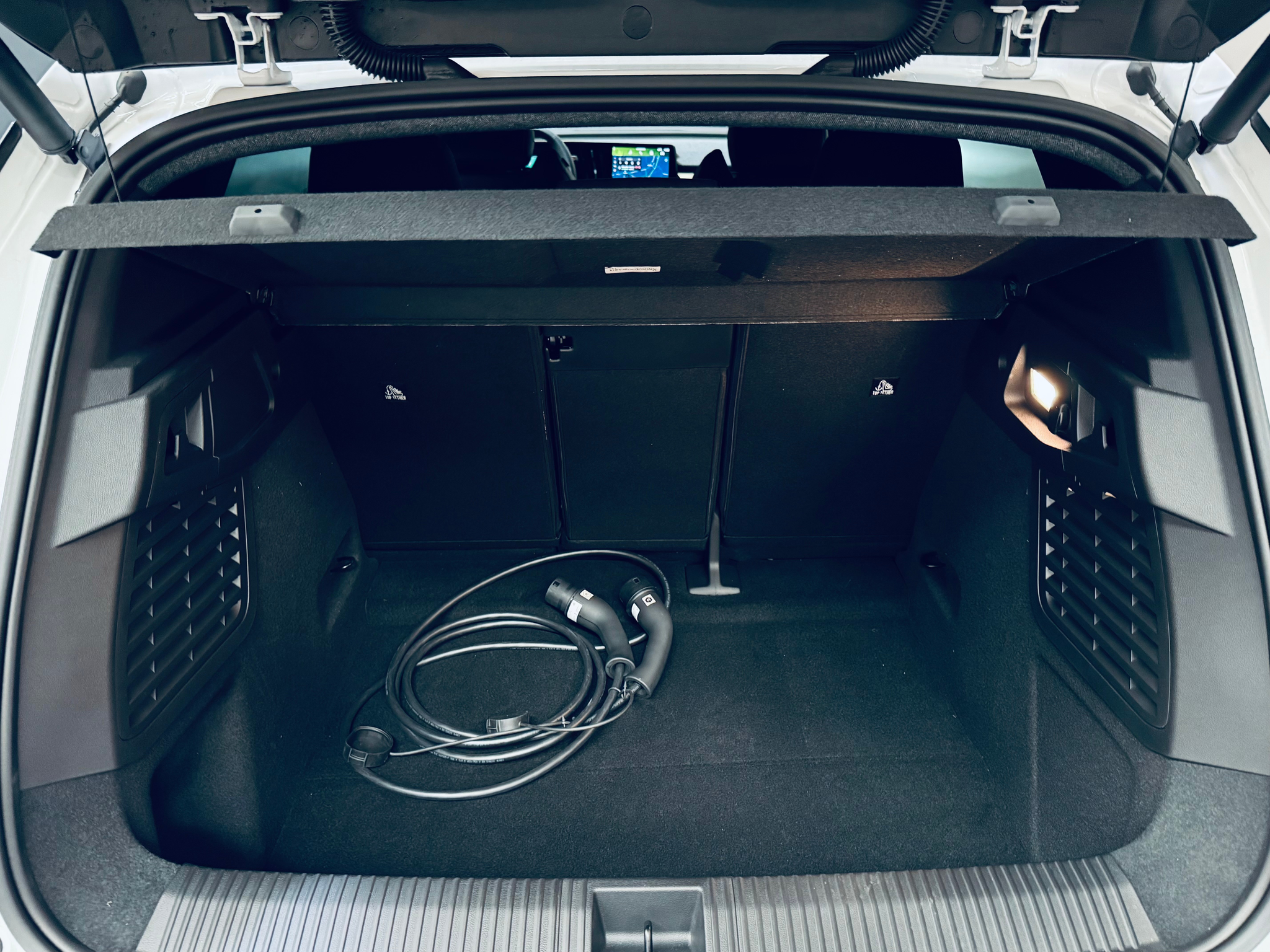 listing desktop thumbnail image 11