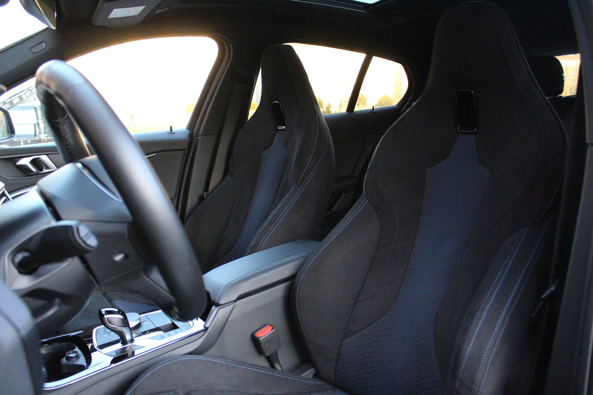 listing desktop thumbnail image 22