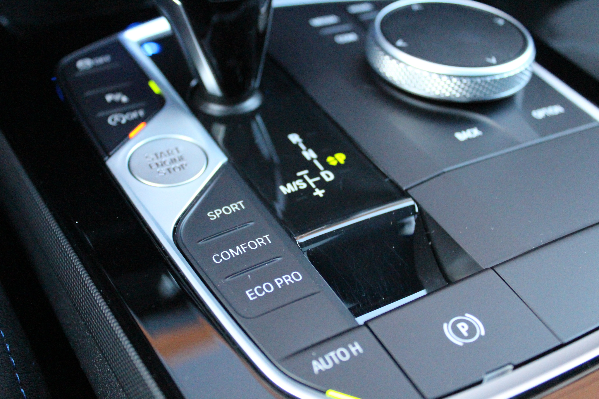 listing desktop thumbnail image 14