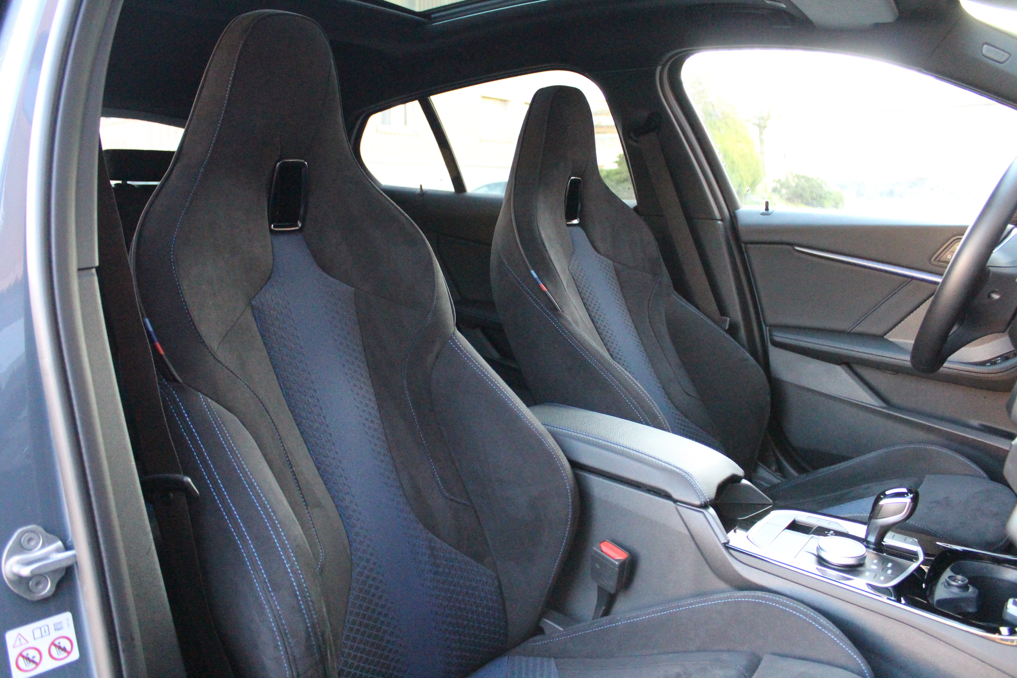 listing desktop thumbnail image 23