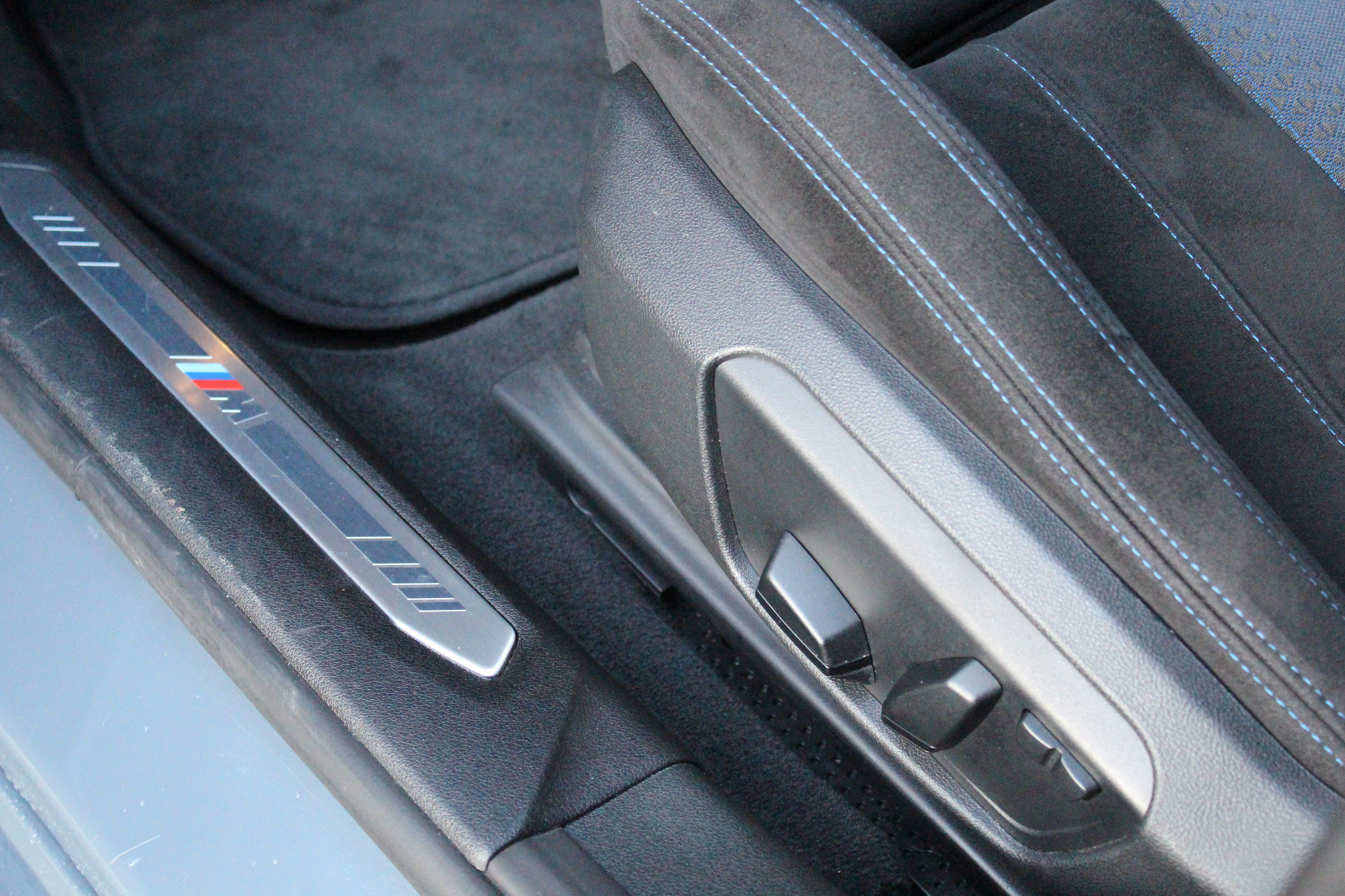 listing desktop thumbnail image 21