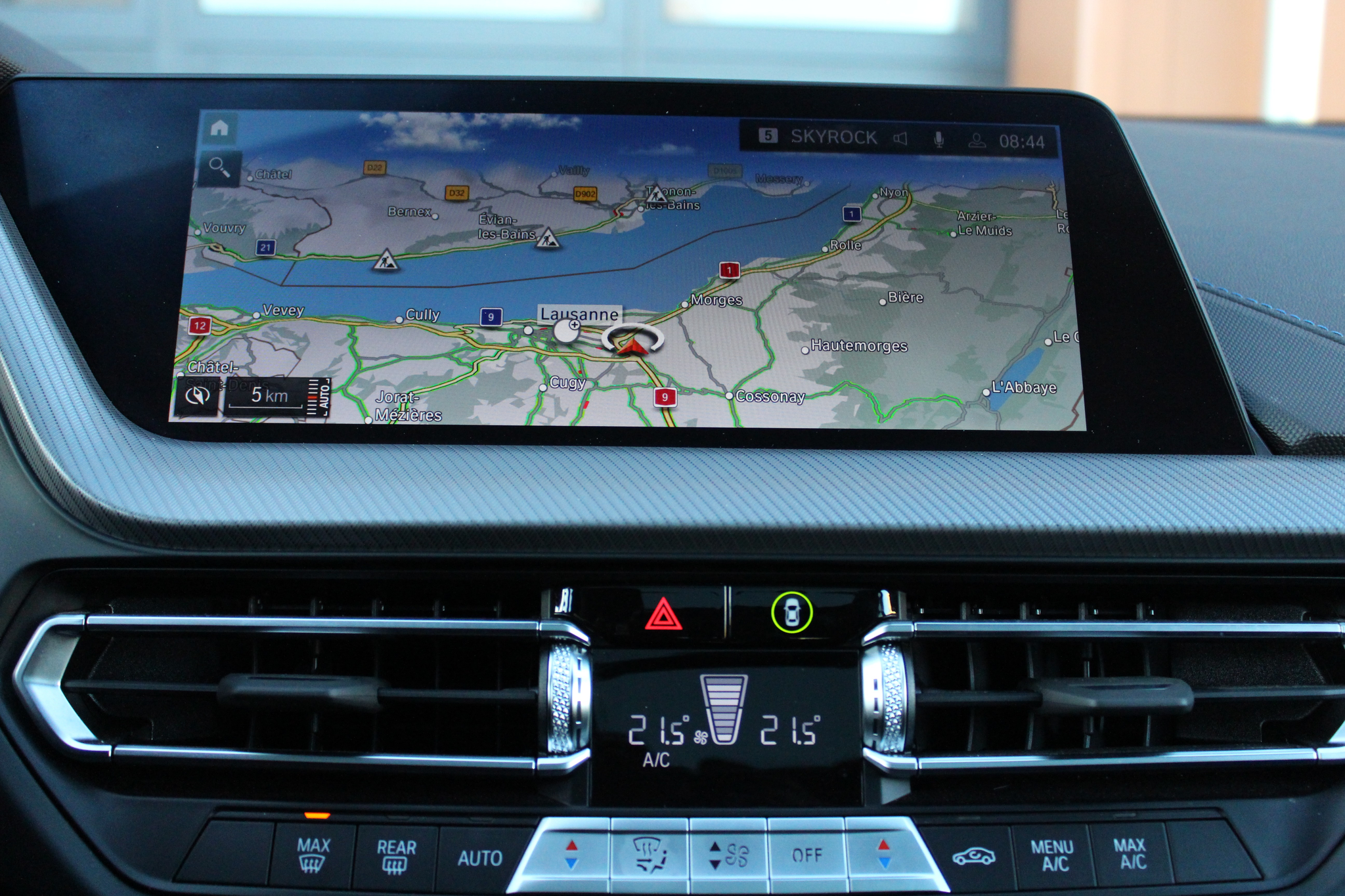 listing desktop thumbnail image 15