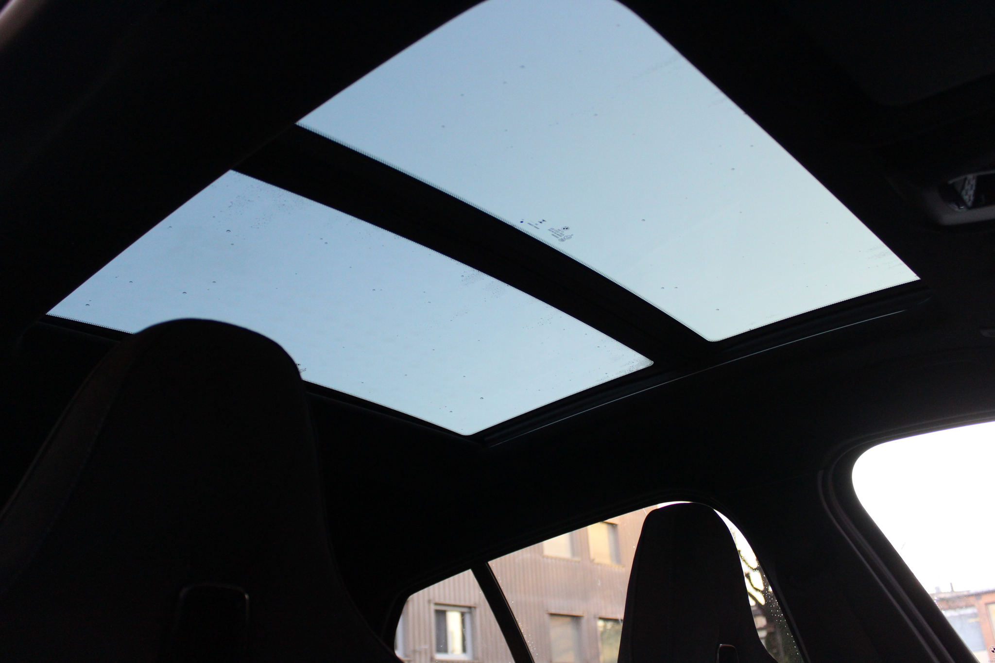 listing desktop thumbnail image 12