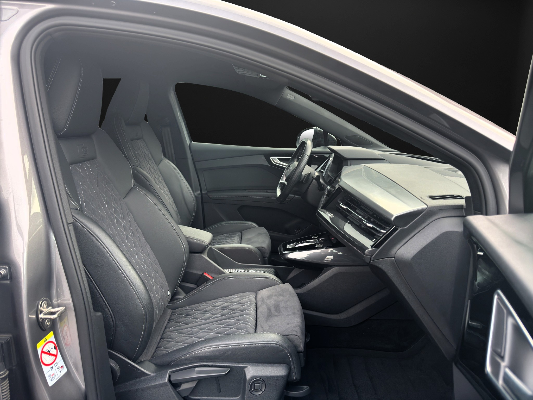 listing desktop thumbnail image 16