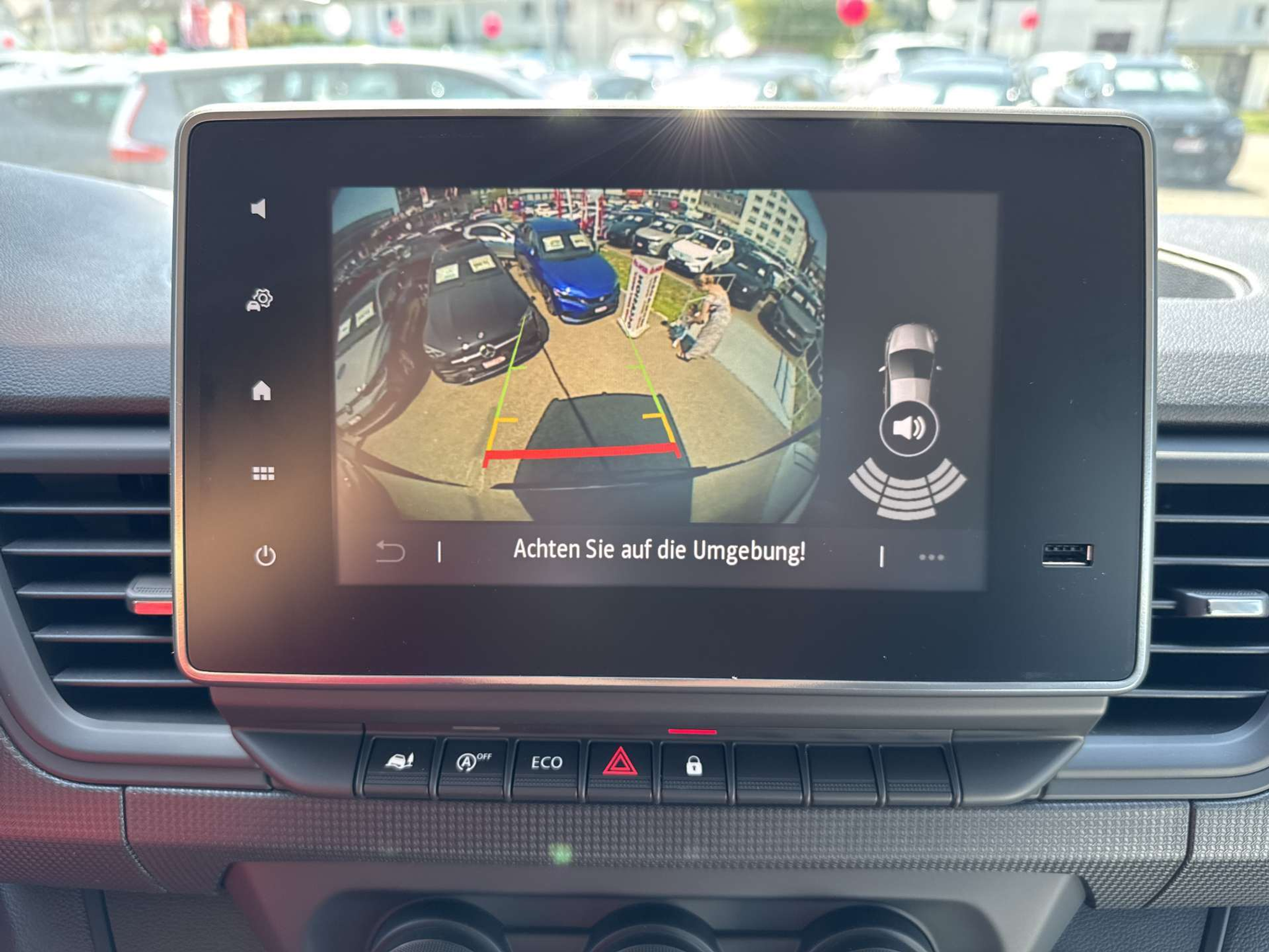 listing desktop thumbnail image 9