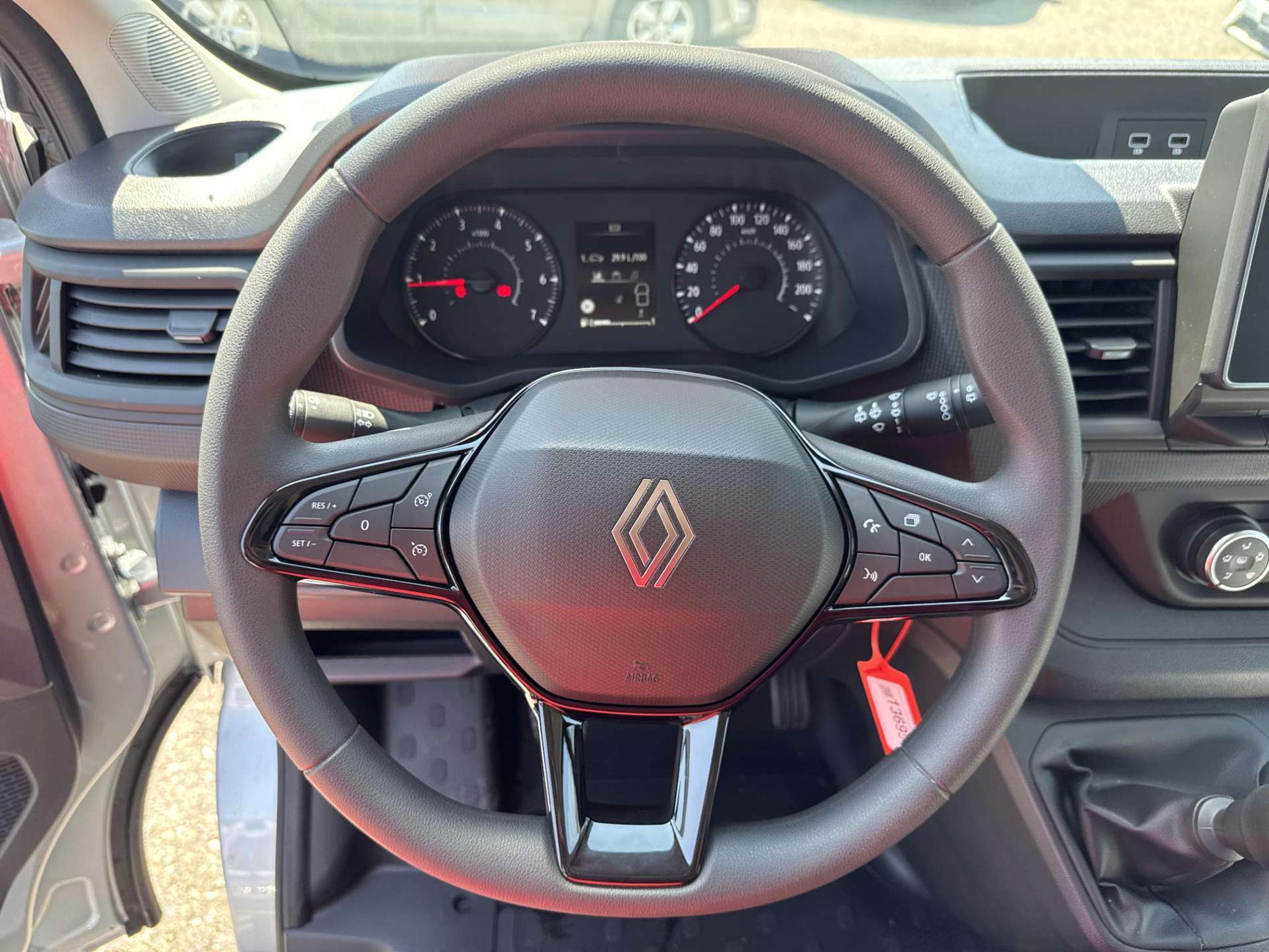 listing desktop thumbnail image 15