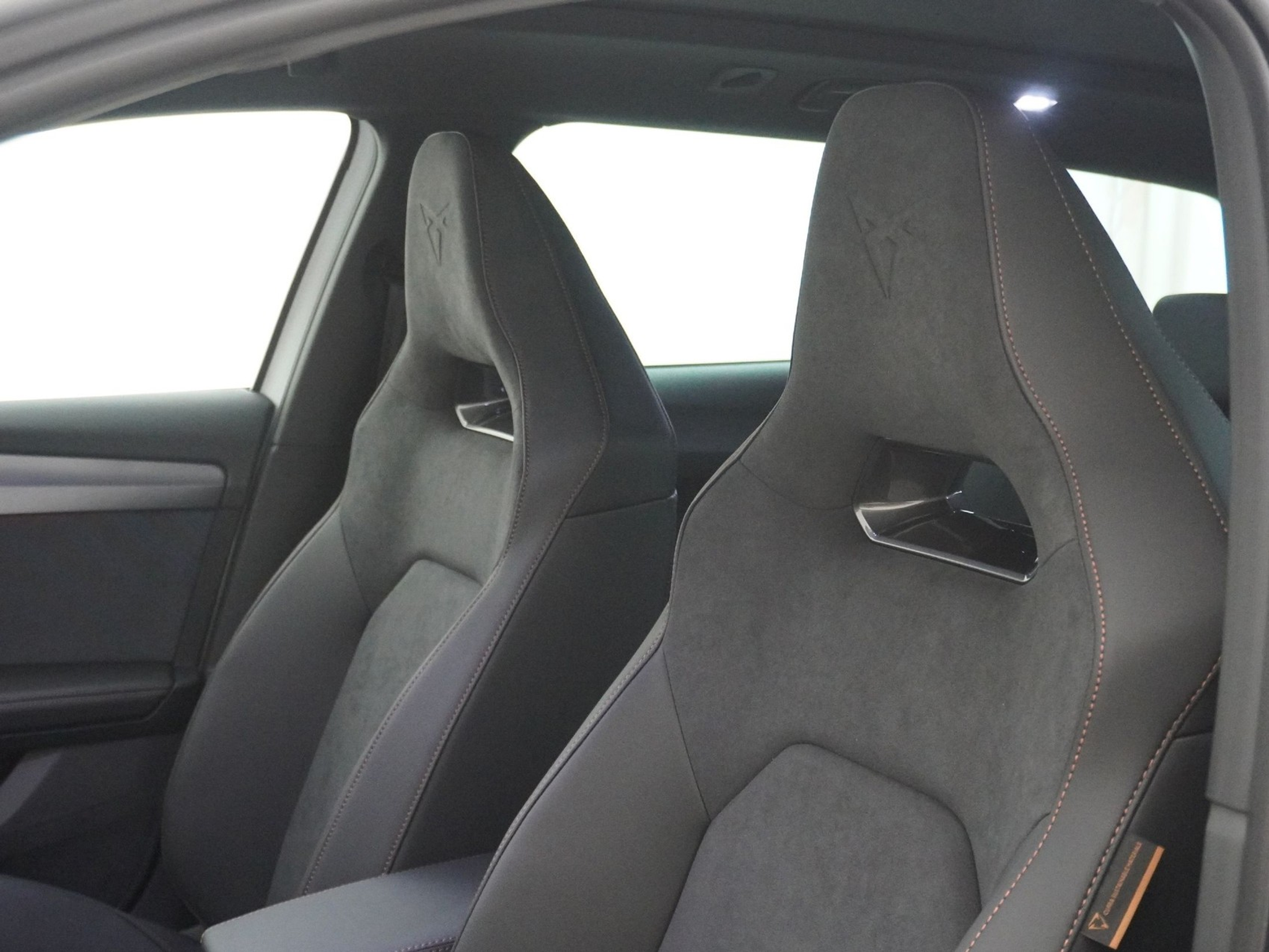 listing desktop thumbnail image 16