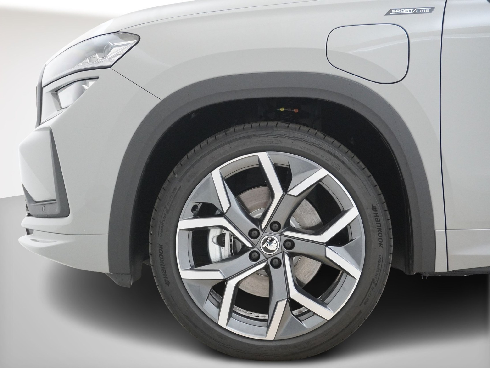 listing desktop thumbnail image 10