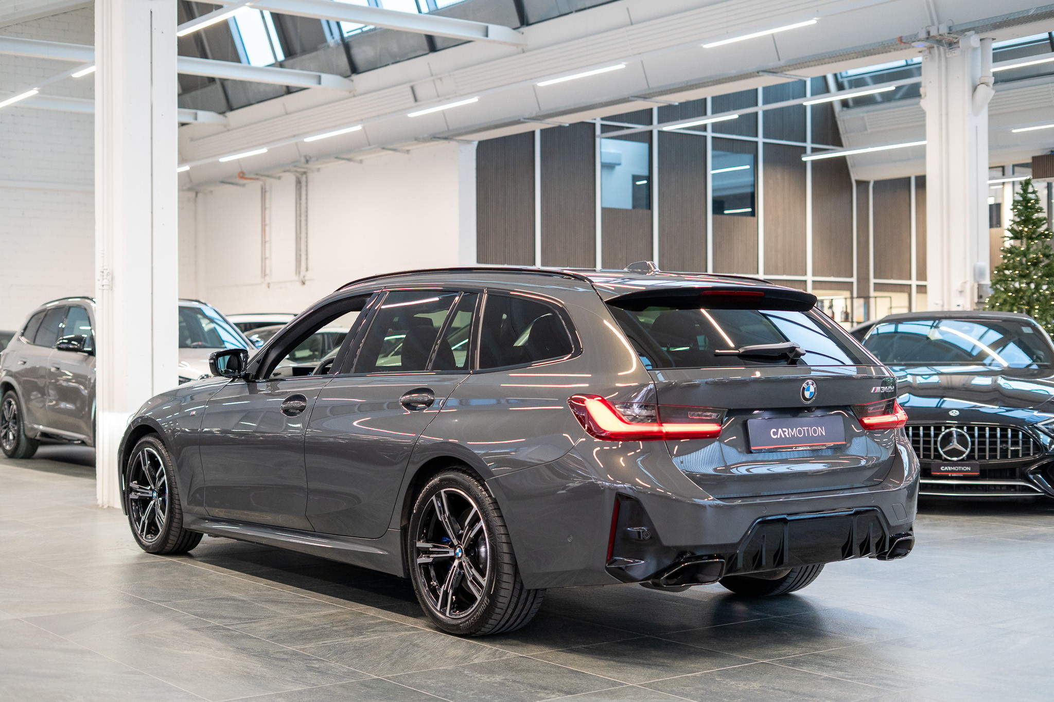 listing desktop thumbnail image 7