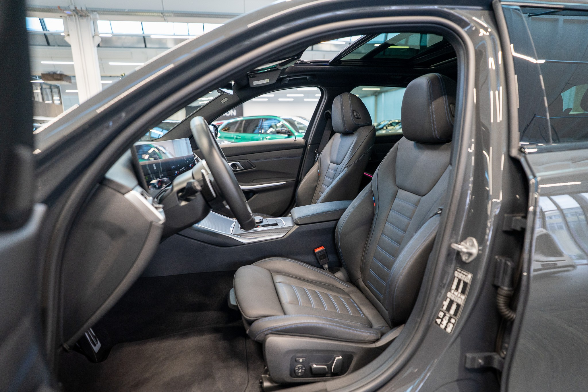 listing desktop thumbnail image 11