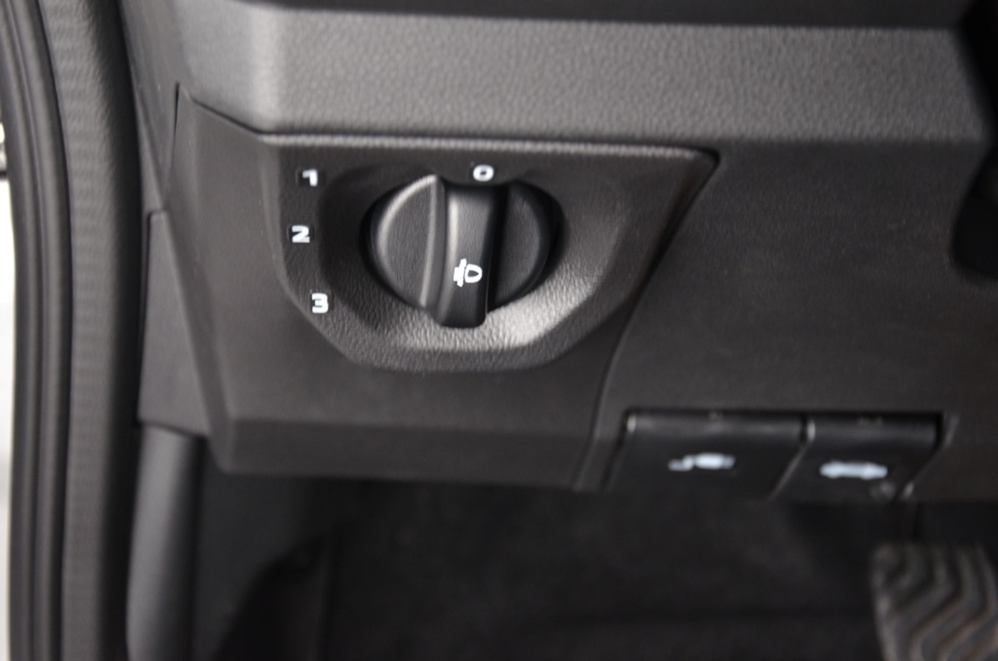 listing desktop thumbnail image 19