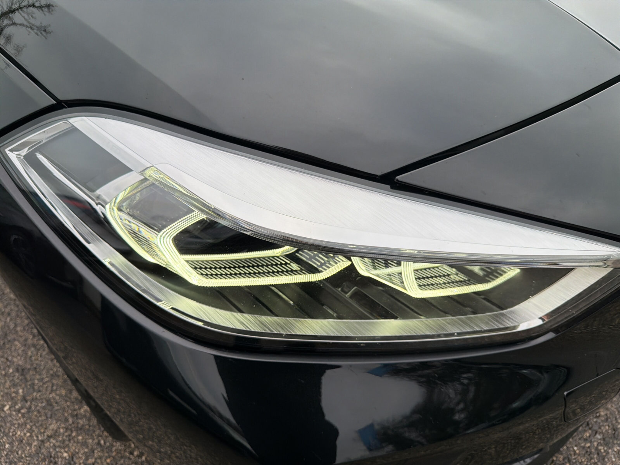 listing desktop thumbnail image 17