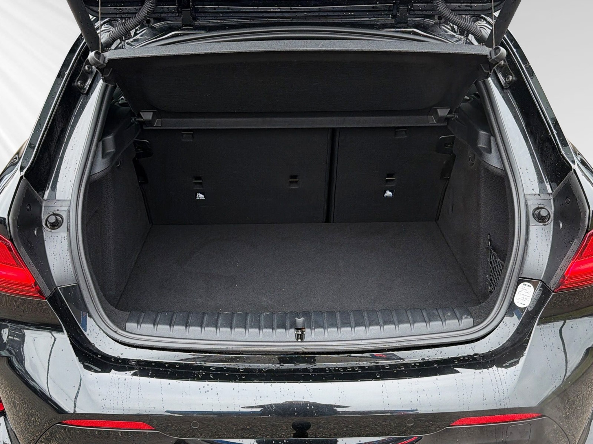 listing desktop thumbnail image 7