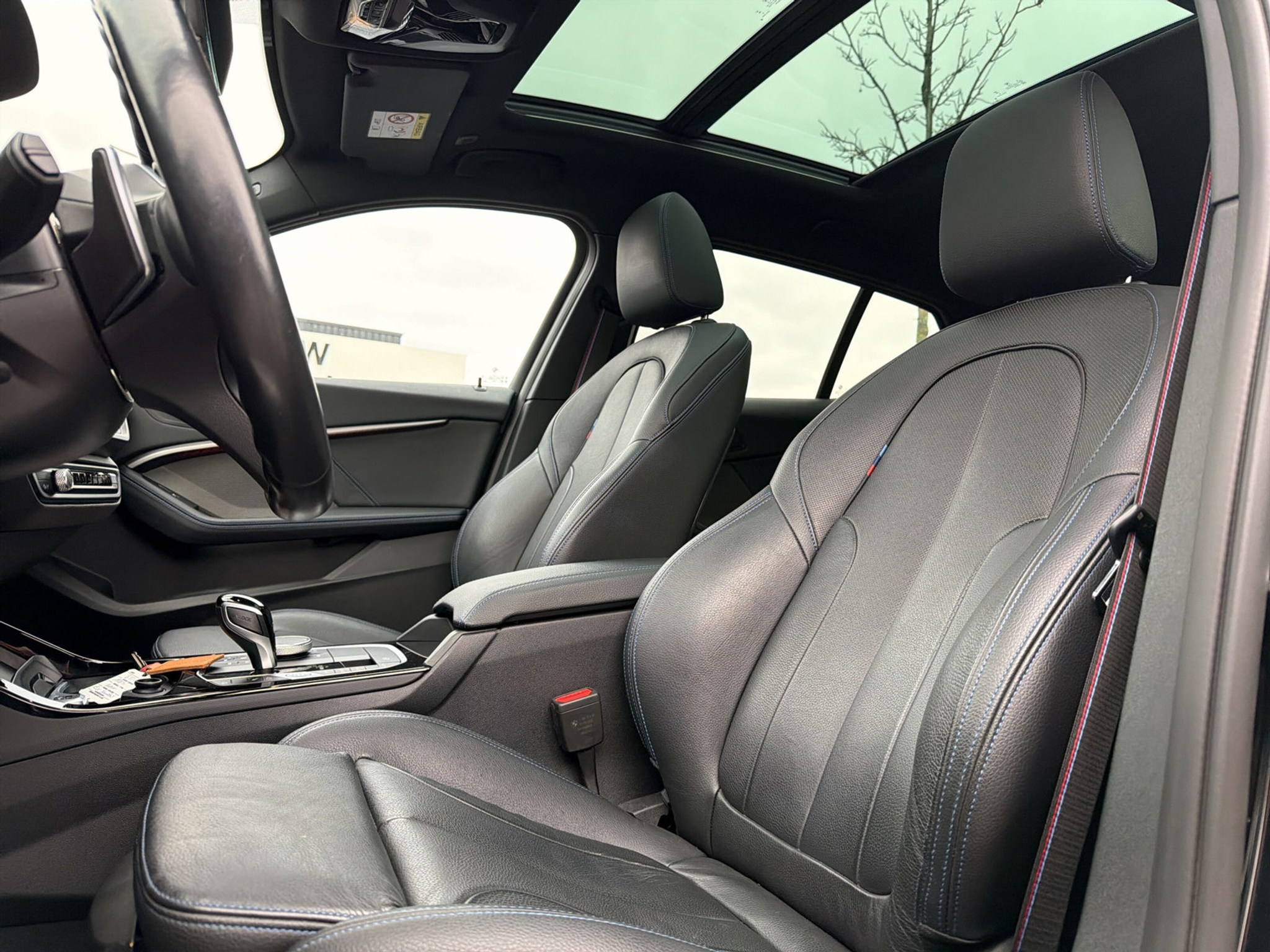 listing desktop thumbnail image 9