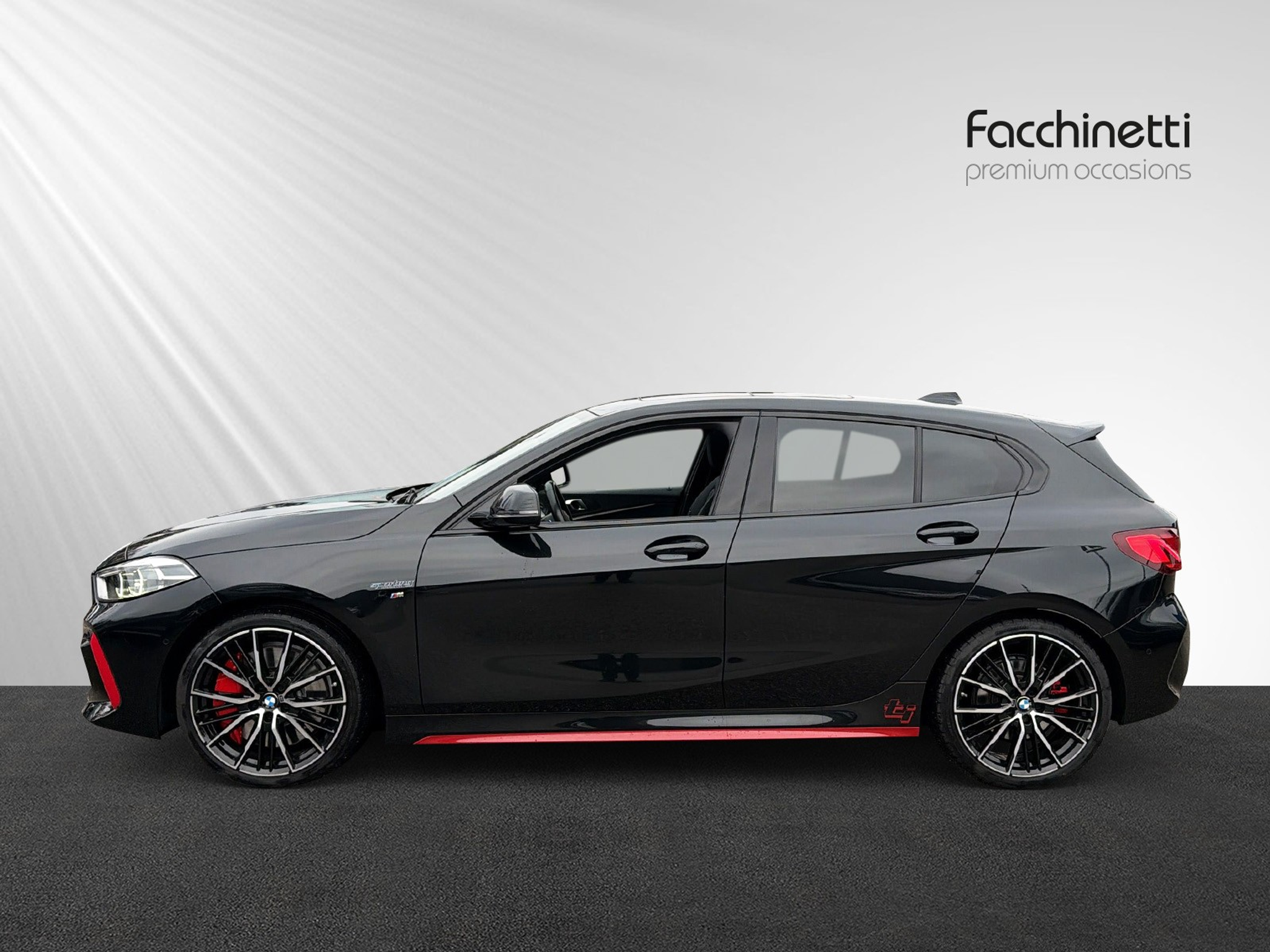 listing desktop thumbnail image 1