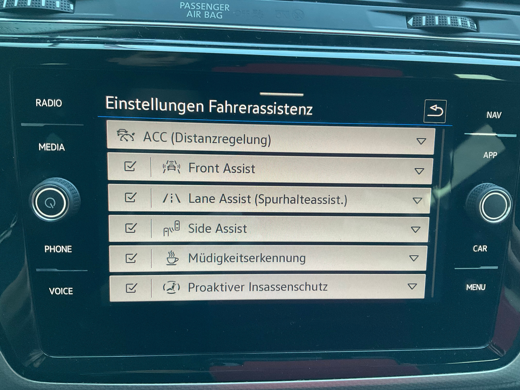 listing desktop thumbnail image 14