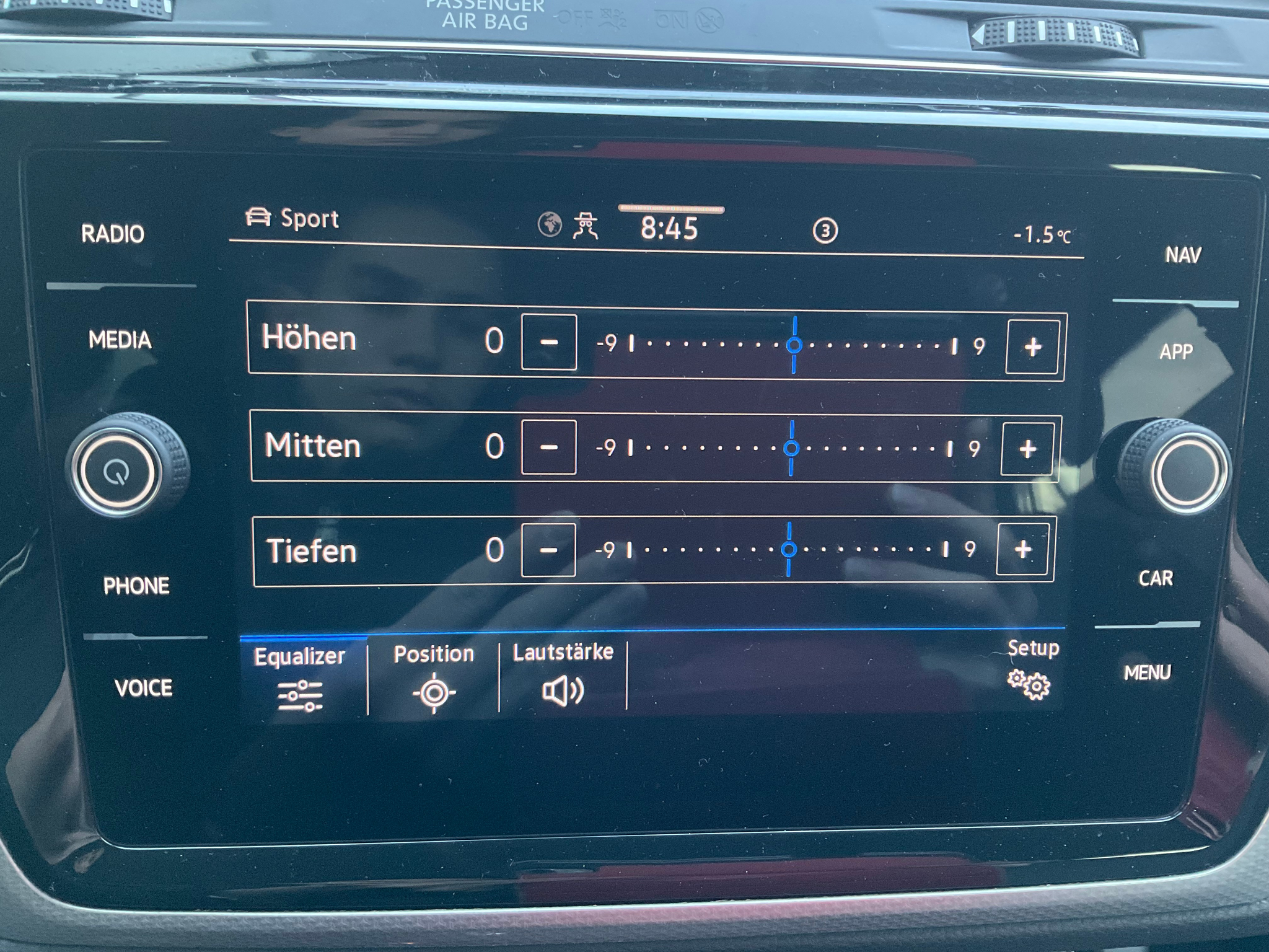 listing desktop thumbnail image 18