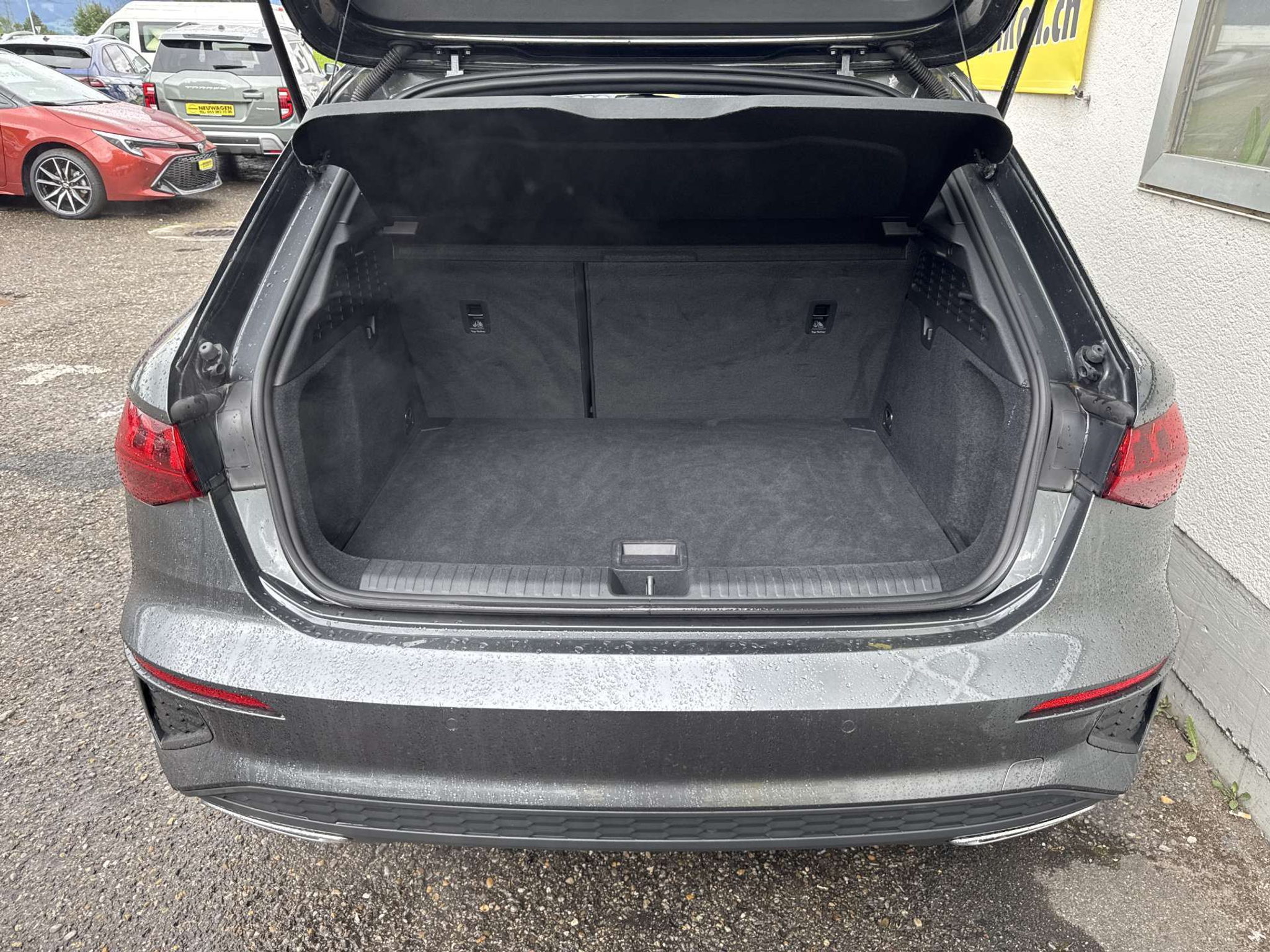 listing desktop thumbnail image 8