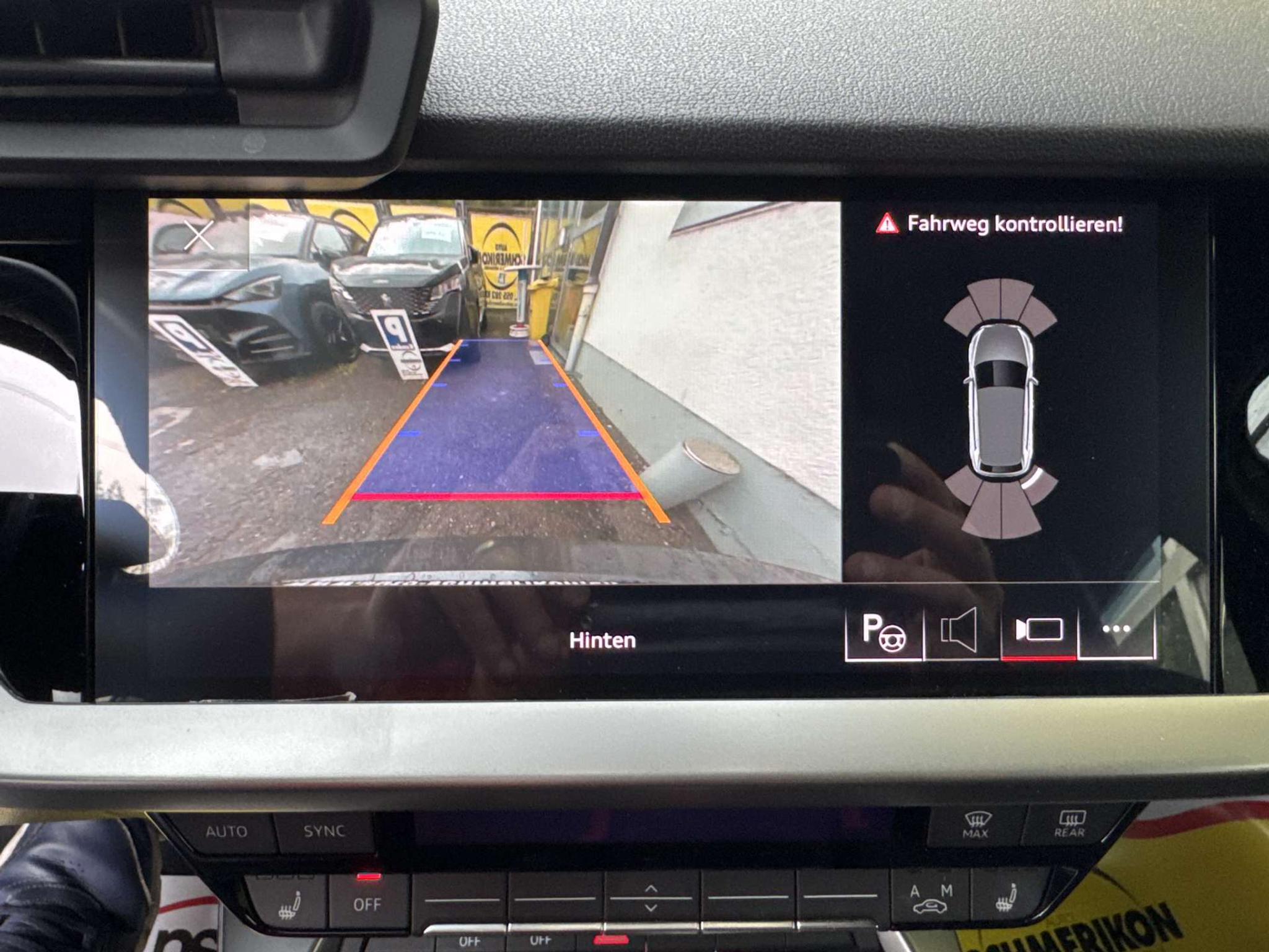 listing desktop thumbnail image 10