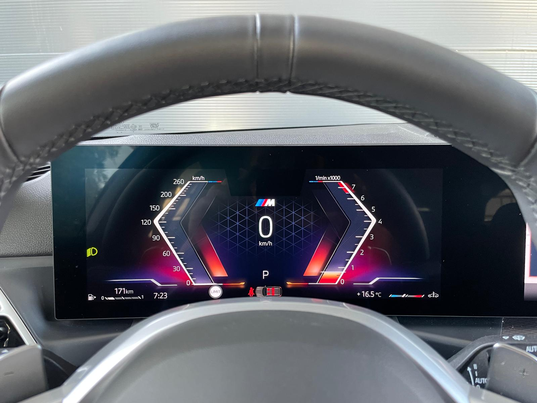 listing desktop thumbnail image 8