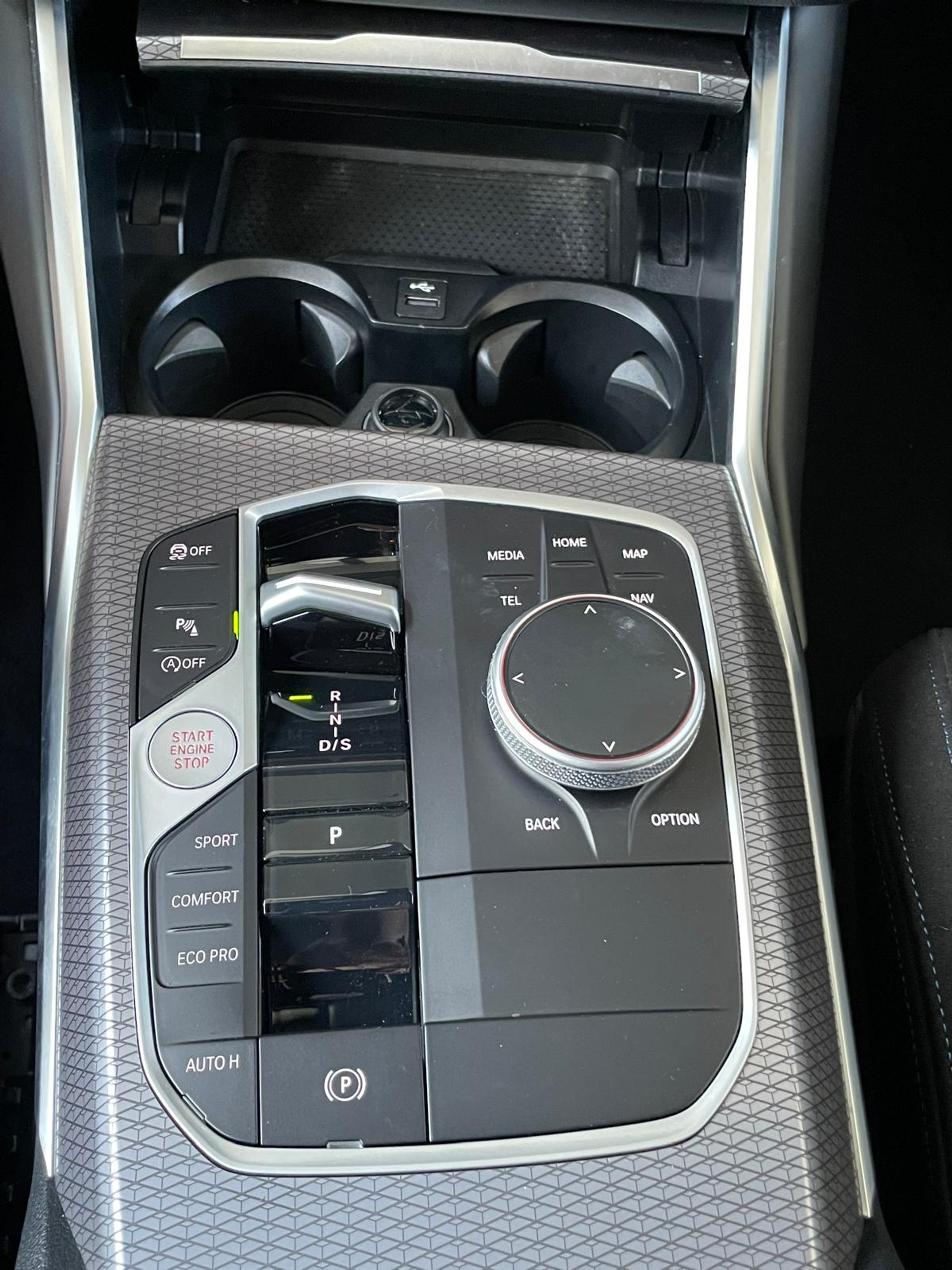 listing desktop thumbnail image 15