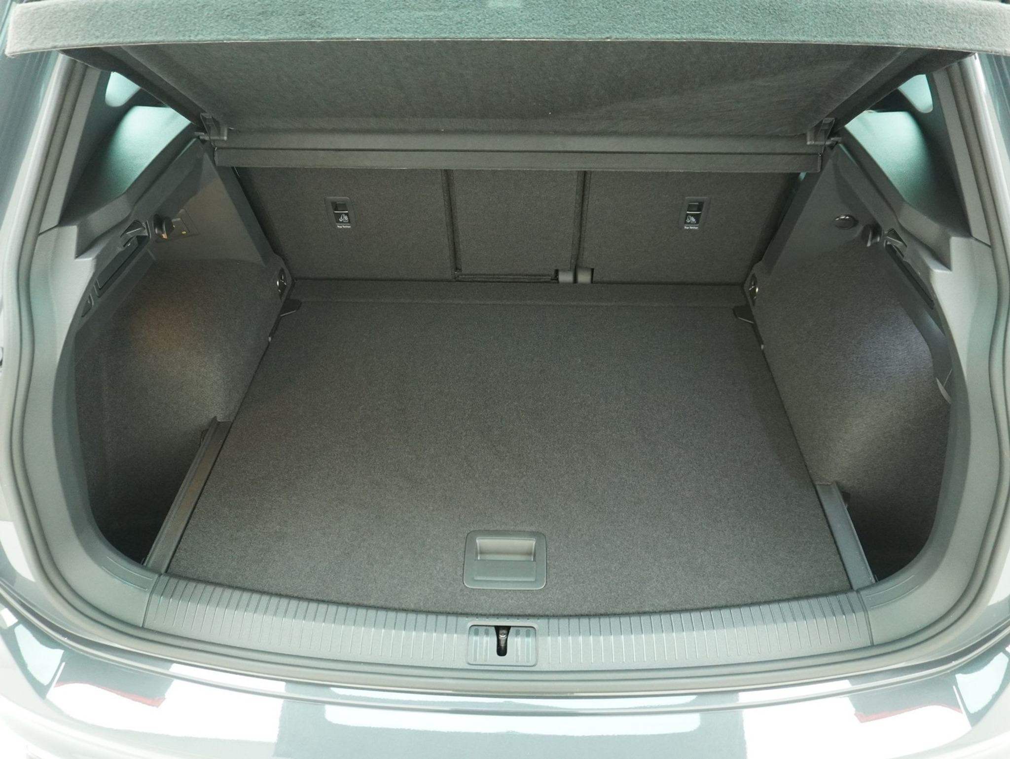 listing desktop thumbnail image 11