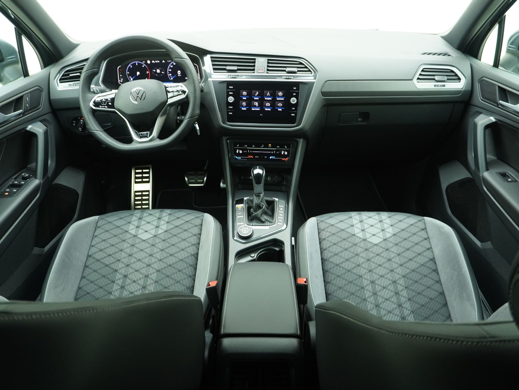 listing desktop thumbnail image 12